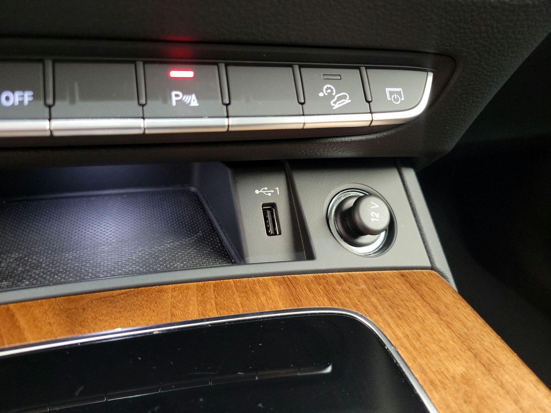 Thumbnail: 2023 Audi Q5 - 18