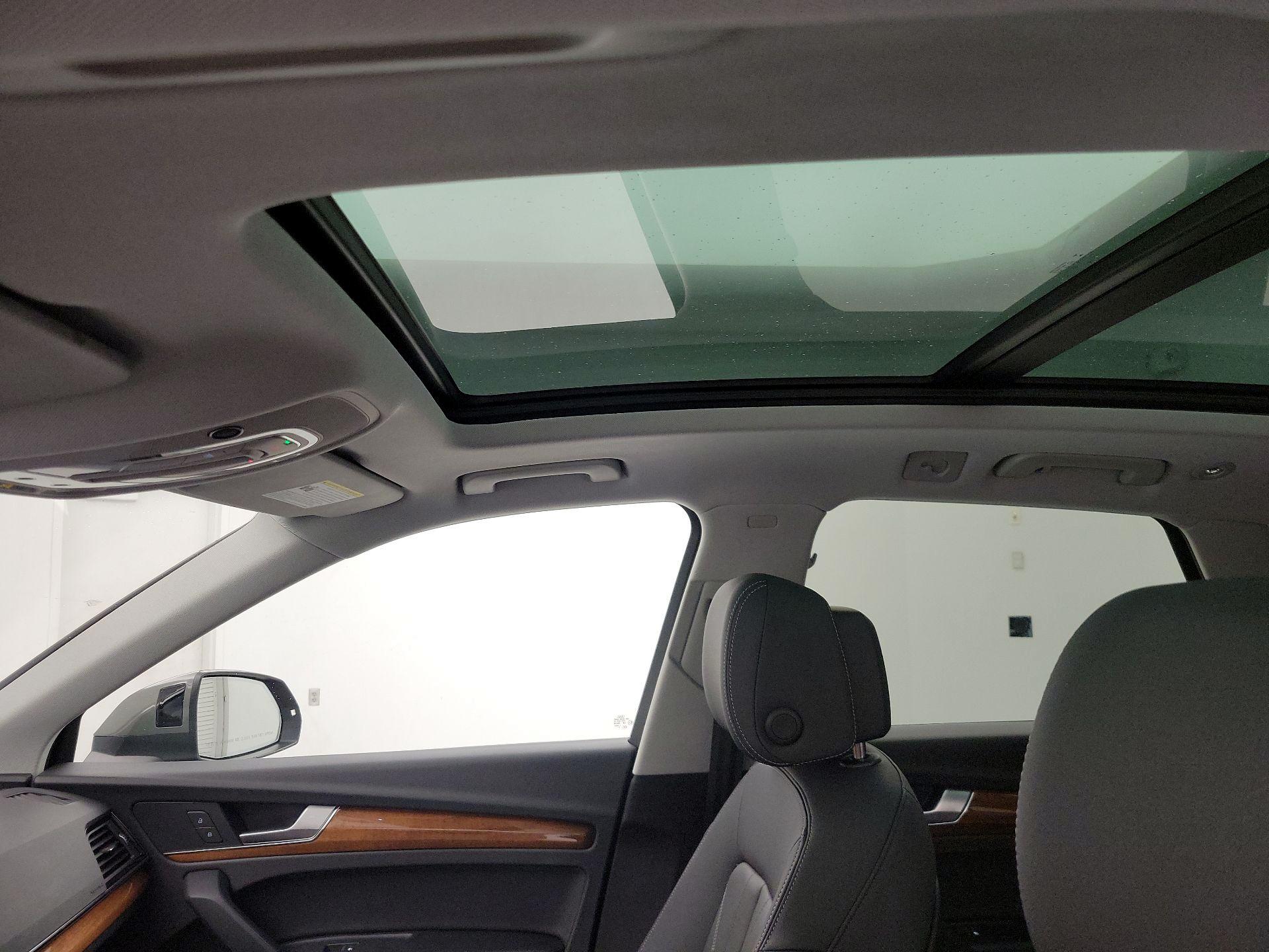 Thumbnail: 2023 Audi Q5 - 19