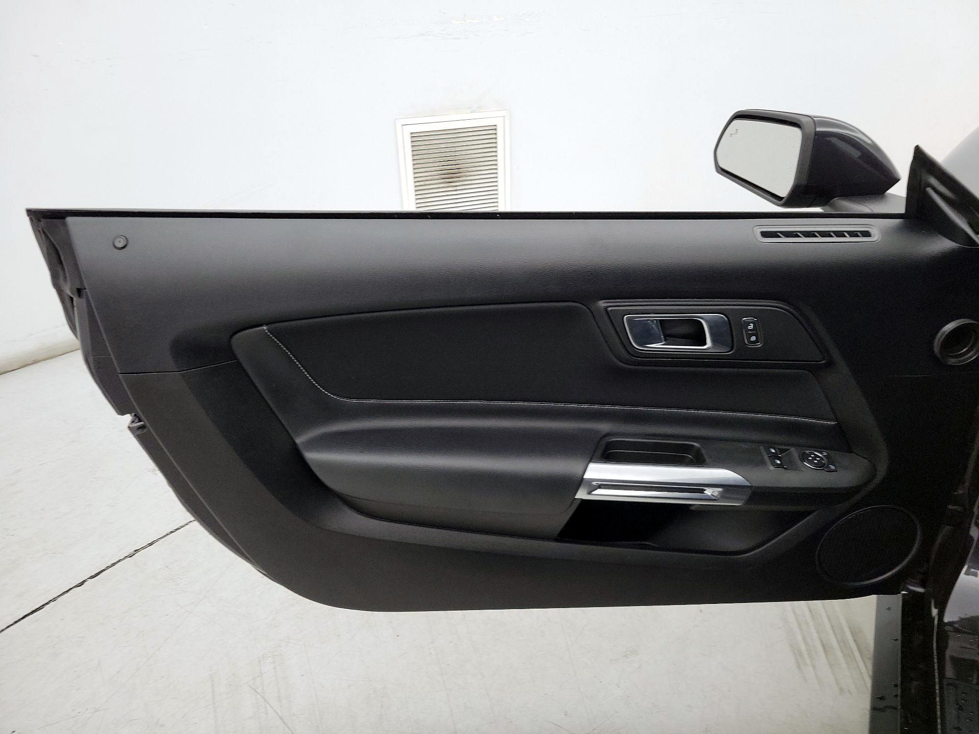 Thumbnail: 2022 Ford Mustang - 12