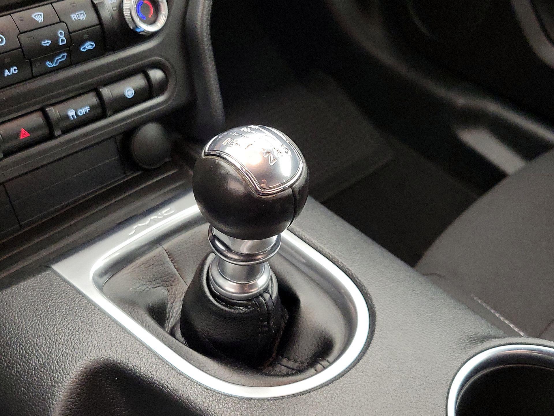 Thumbnail: 2022 Ford Mustang - 17