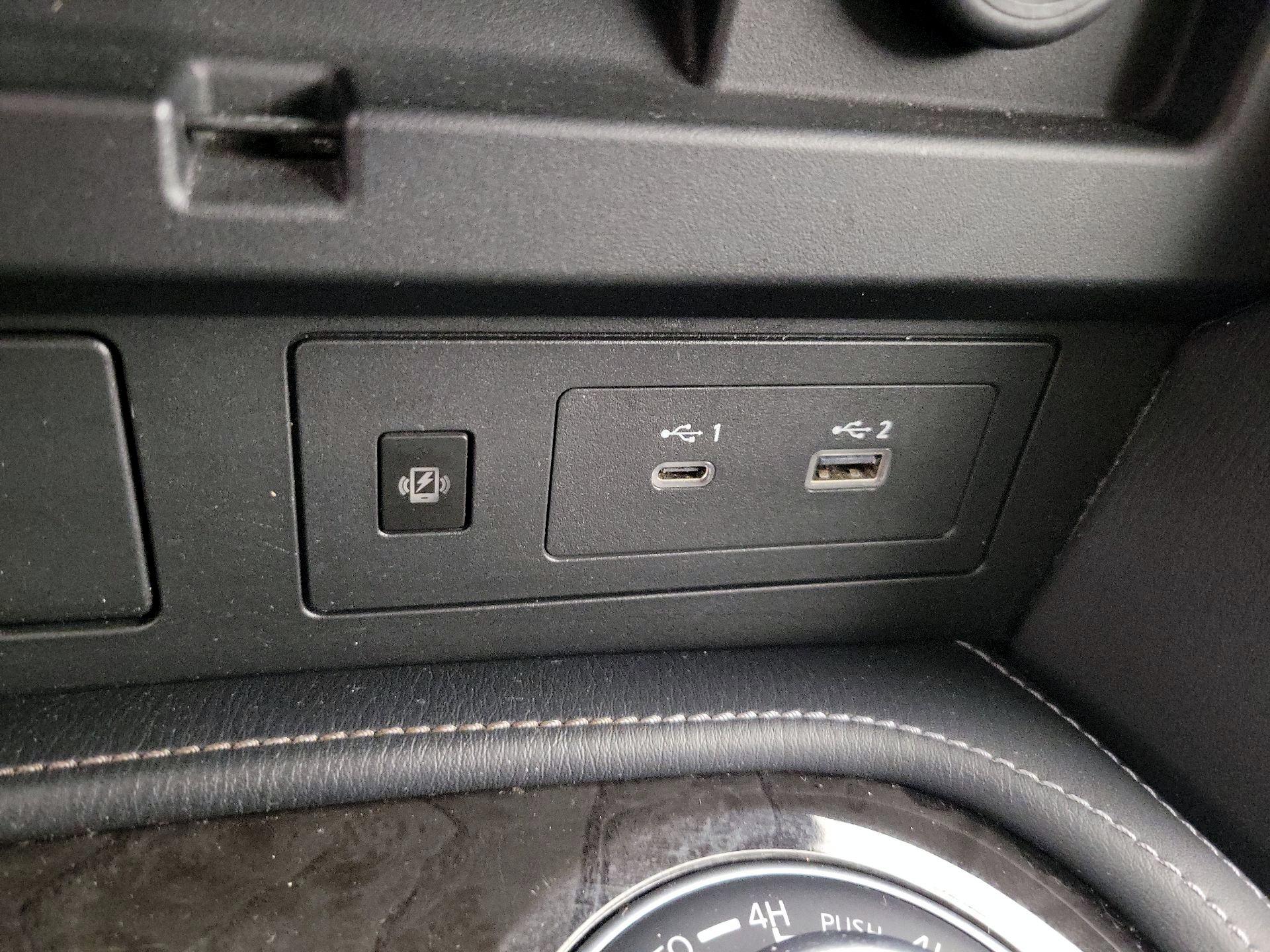 Thumbnail: 2024 INFINITI QX80 - 19