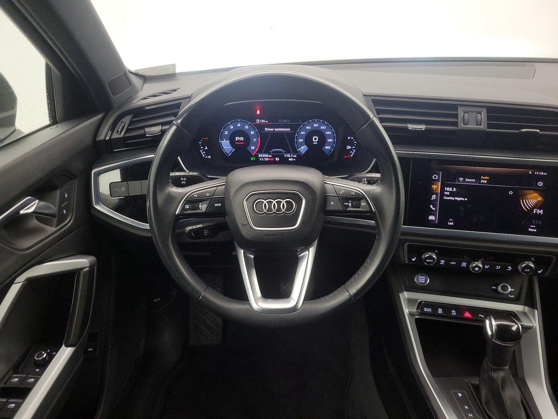 Thumbnail: 2020 Audi Q3 - 10