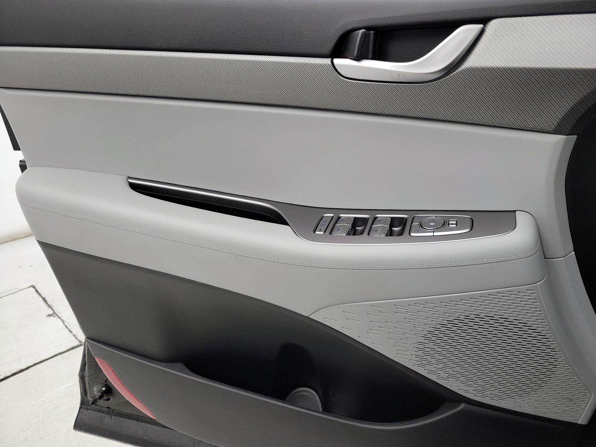 Thumbnail: 2025 Hyundai Palisade - 12