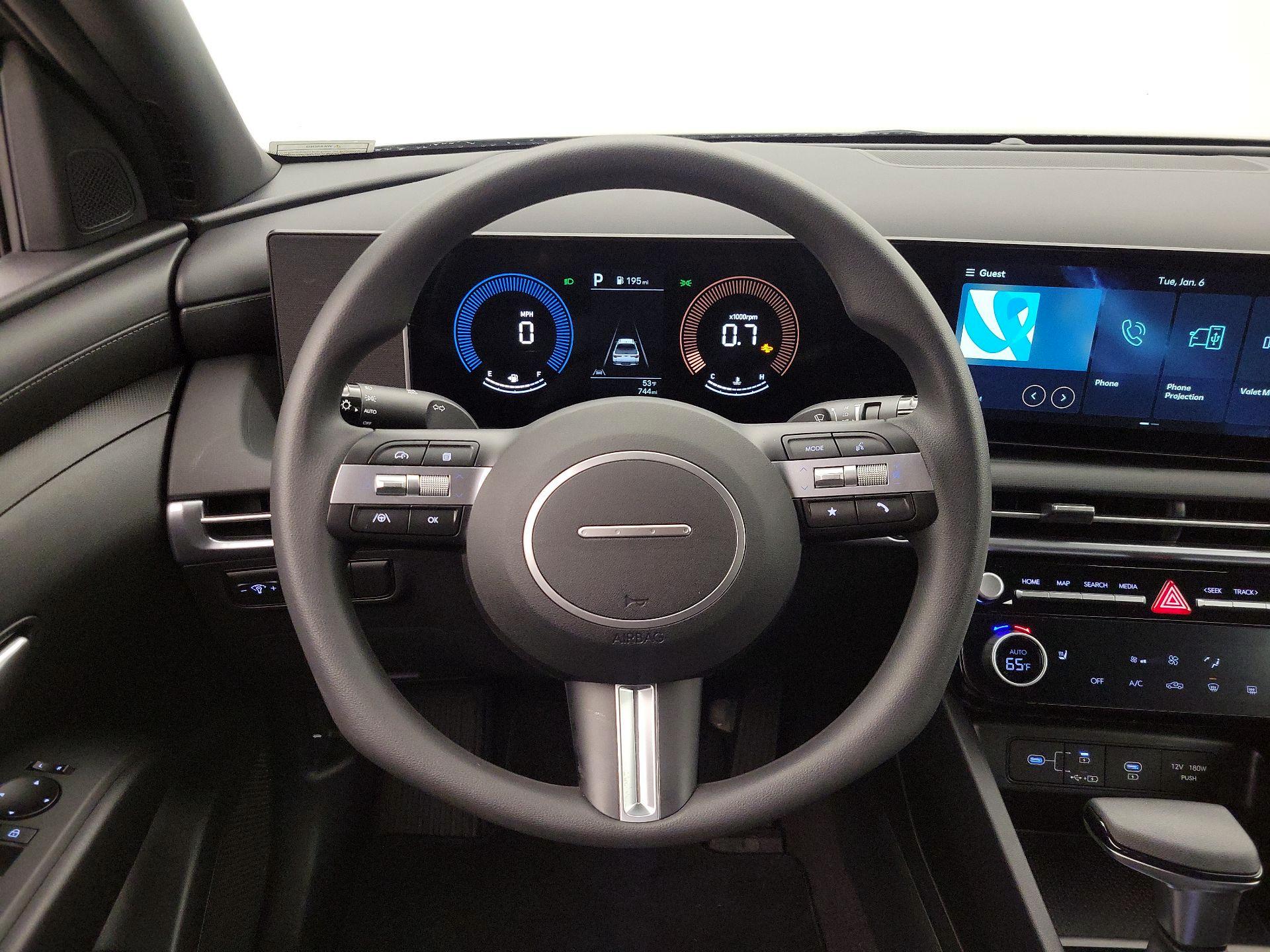 Thumbnail: 2025 Hyundai Santa Cruz - 10