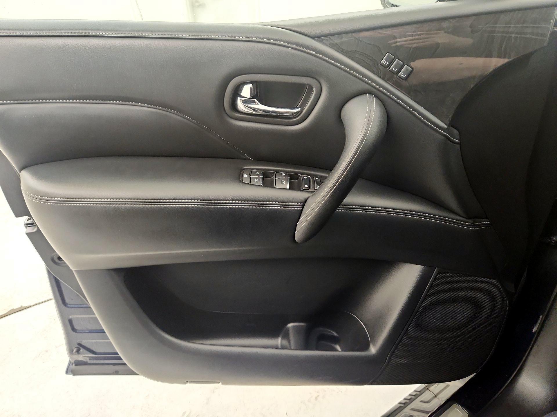 Thumbnail: 2022 INFINITI QX80 - 12