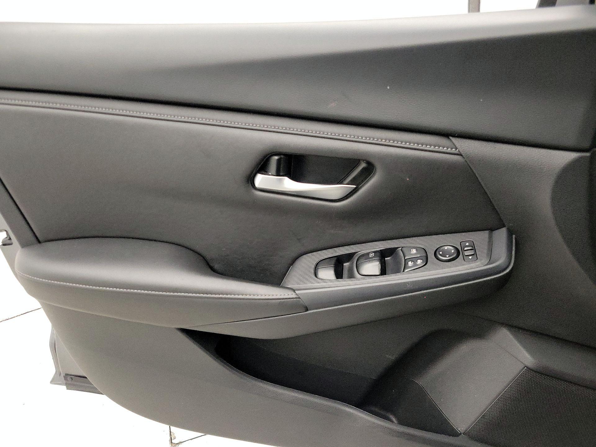 Thumbnail: 2023 Nissan Sentra - 12