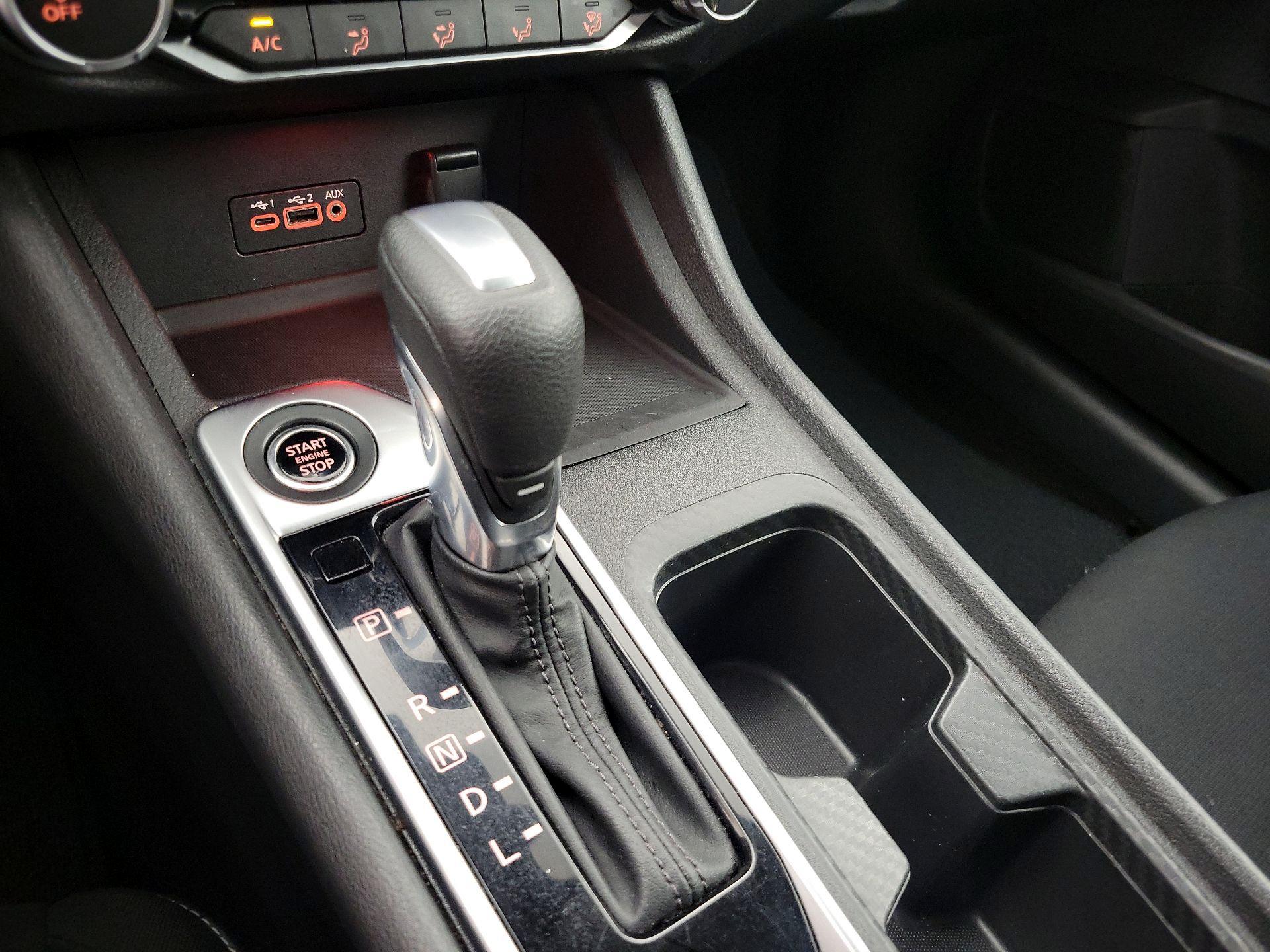 Thumbnail: 2023 Nissan Sentra - 17