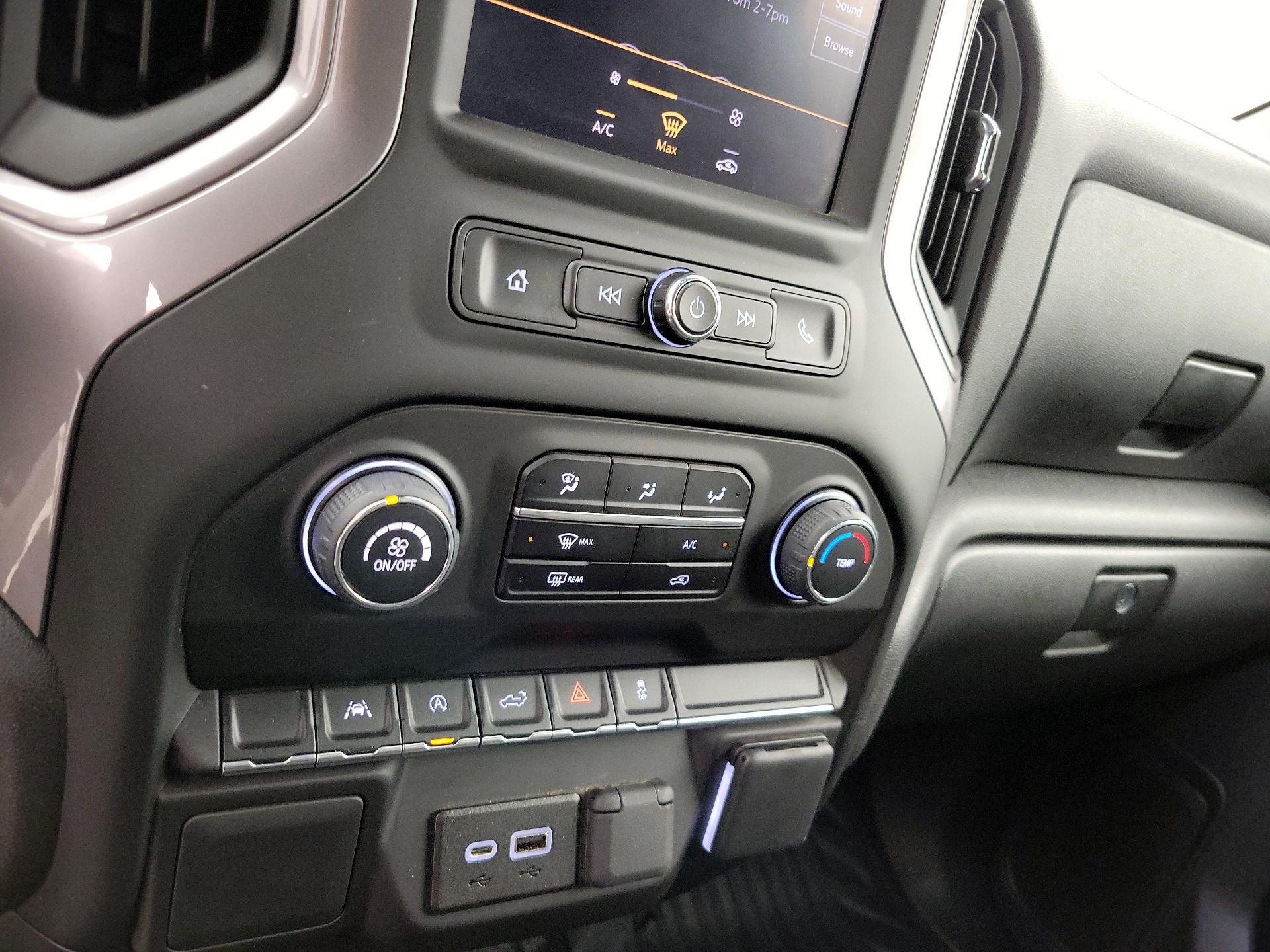 Thumbnail: 2022 Chevrolet Silverado 1500 - 16