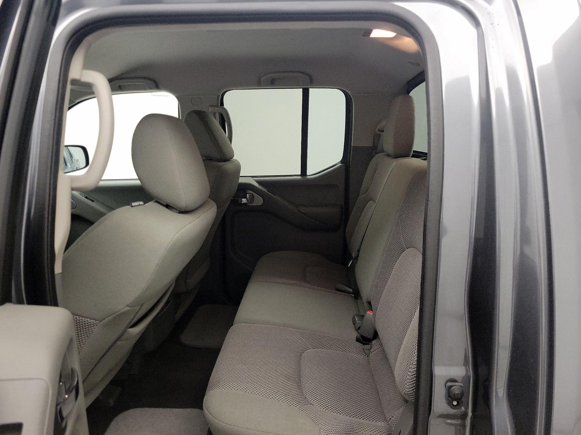 Thumbnail: 2020 Nissan Frontier - 18