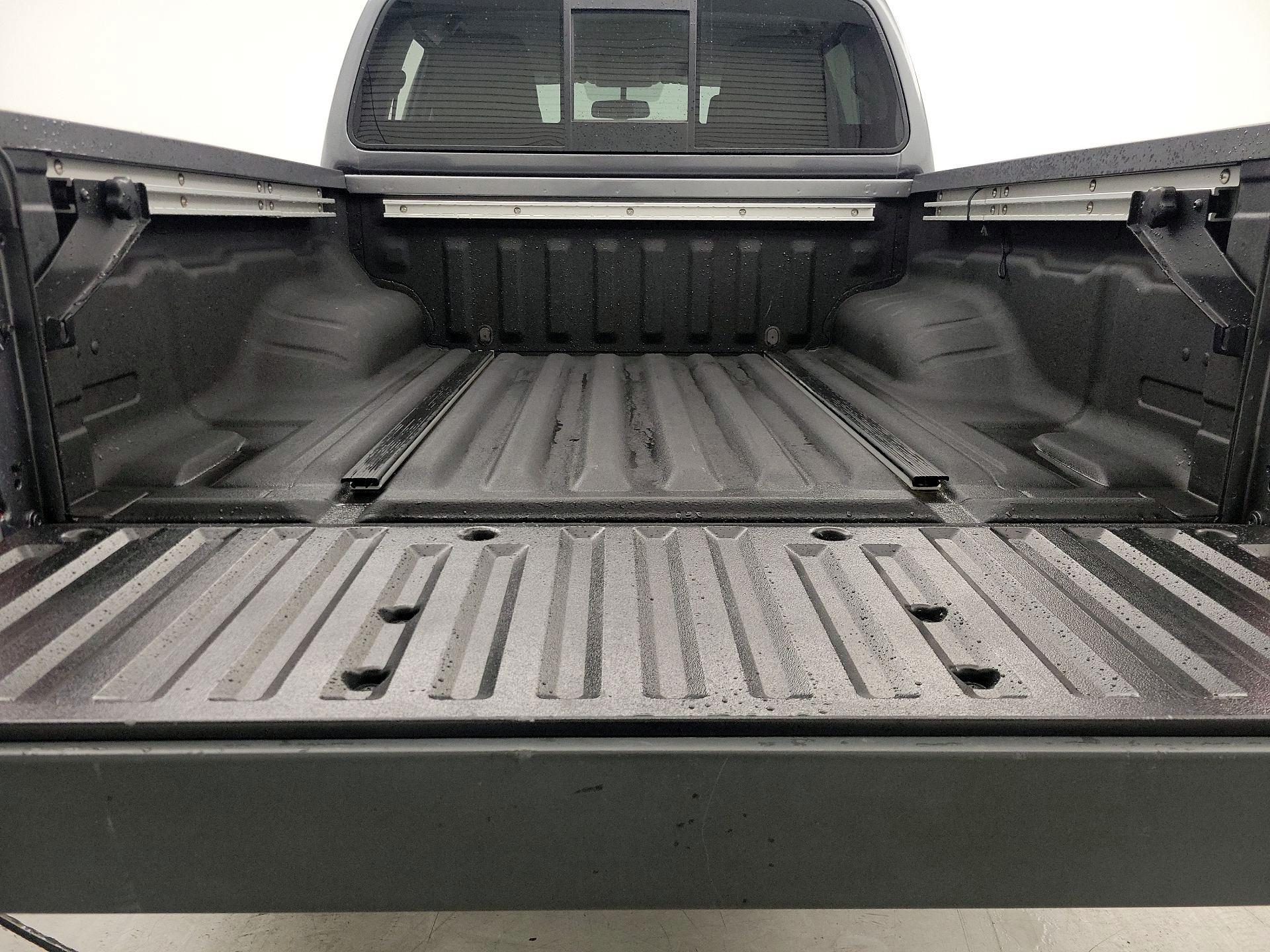 Thumbnail: 2020 Nissan Frontier - 19