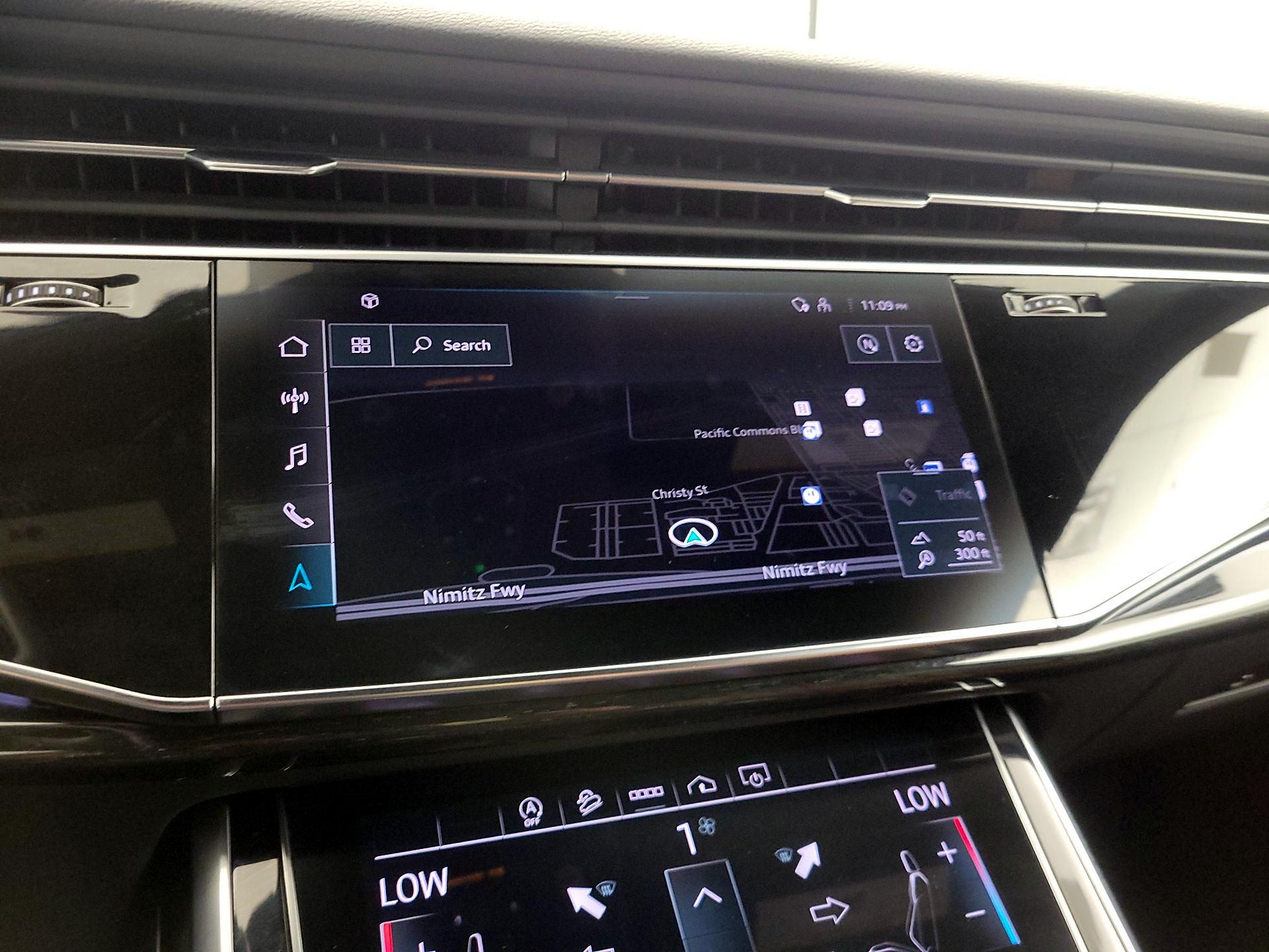 Thumbnail: 2021 Audi Q8 - 14