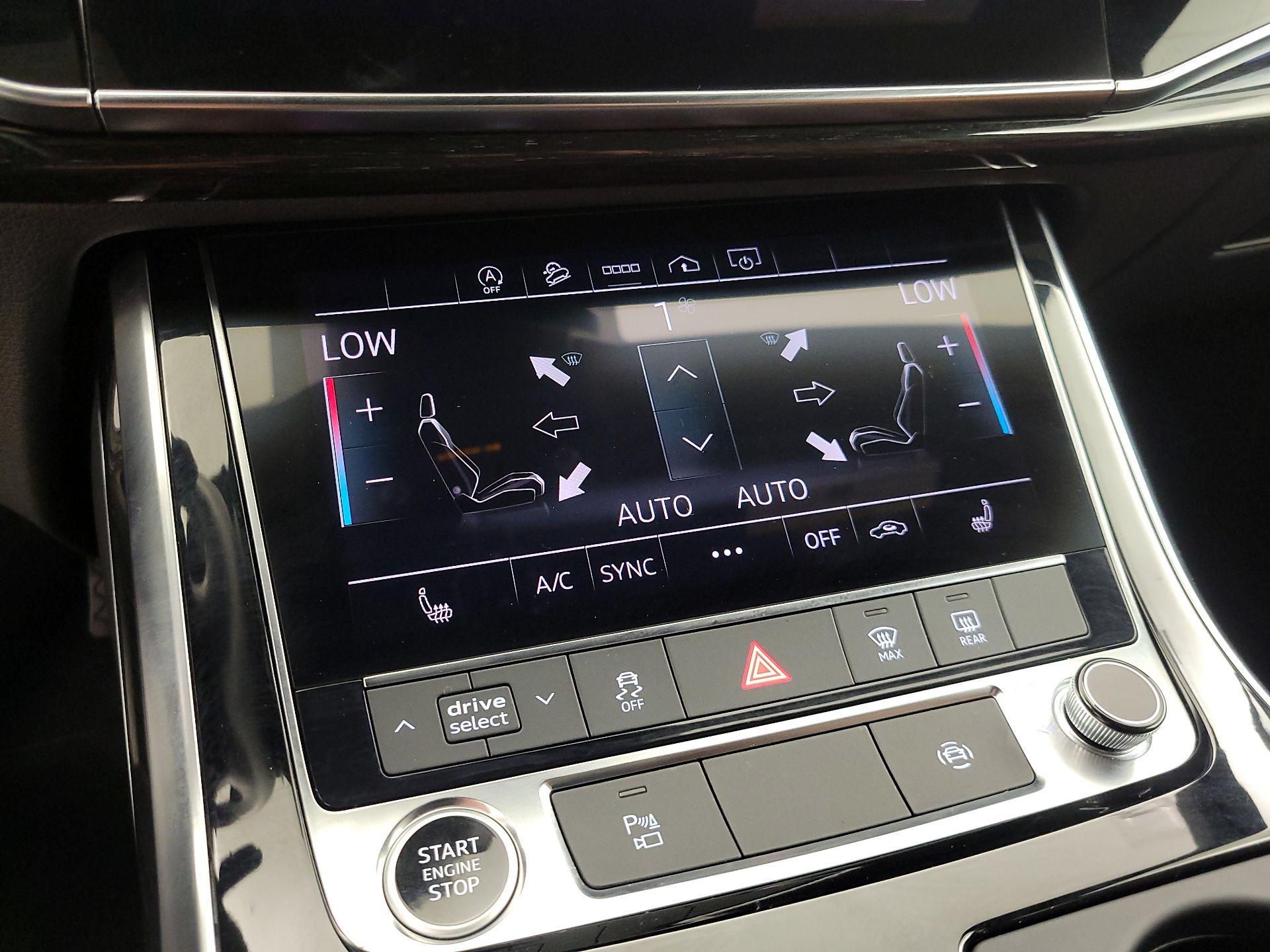 Thumbnail: 2021 Audi Q8 - 17