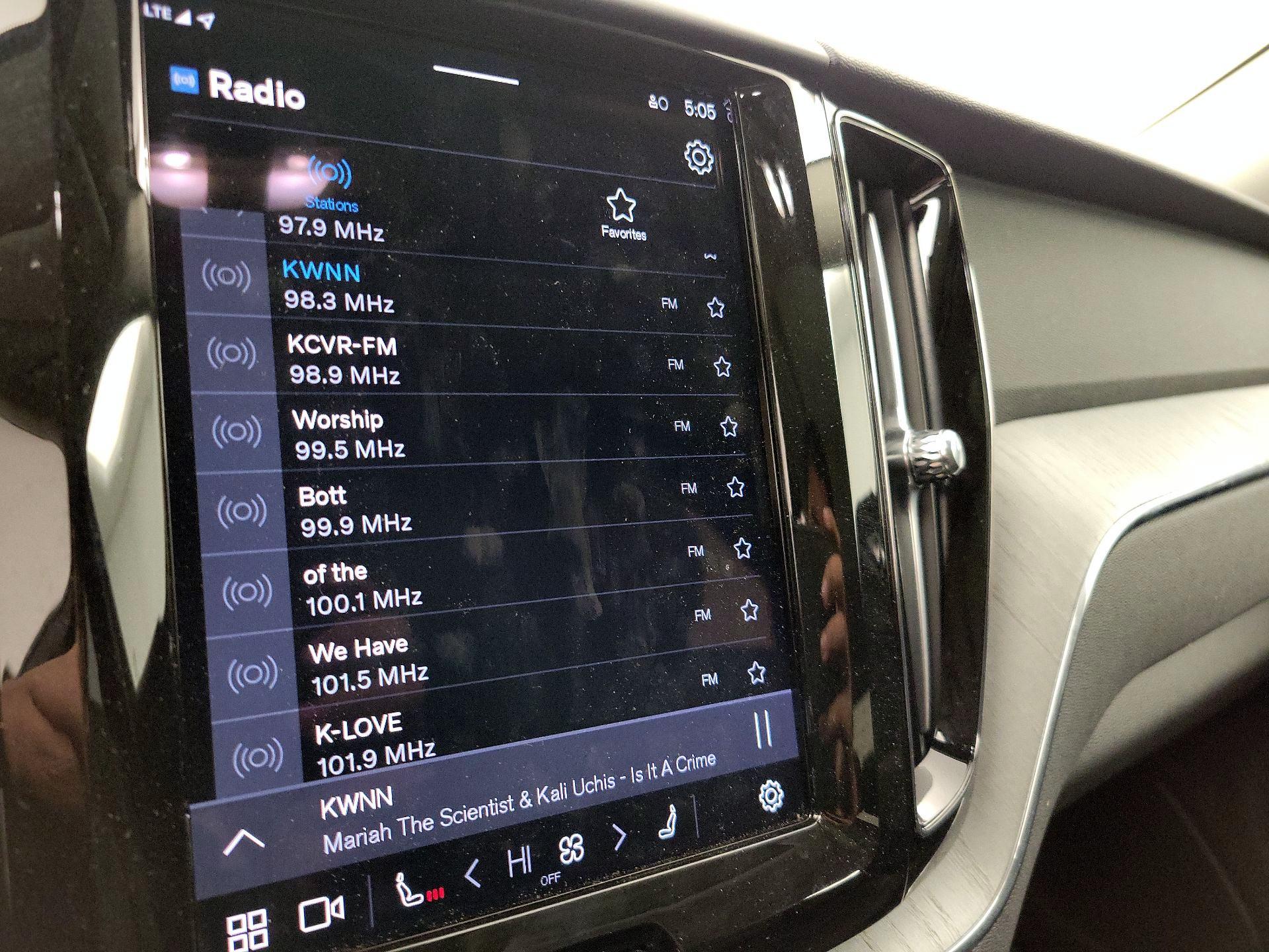 Thumbnail: 2025 Volvo XC60 - 15