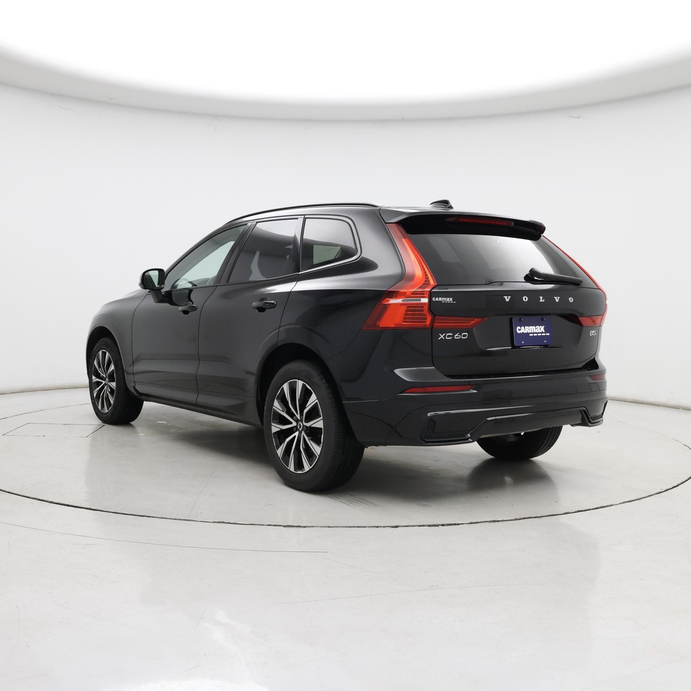Thumbnail: 2025 Volvo XC60 - 2