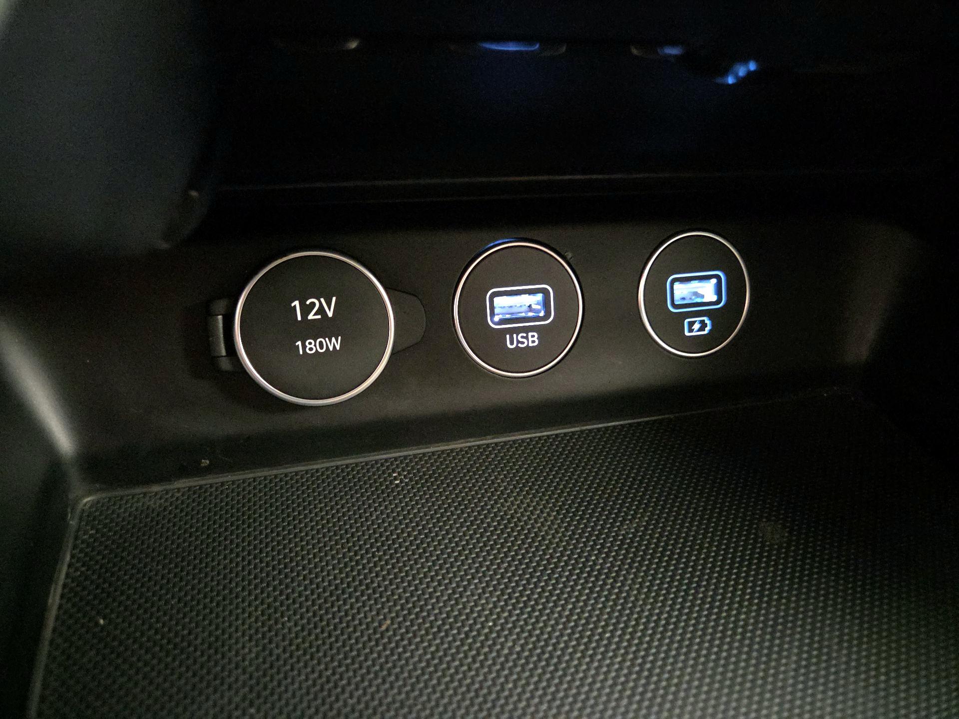 Thumbnail: 2022 Genesis G70 - 19