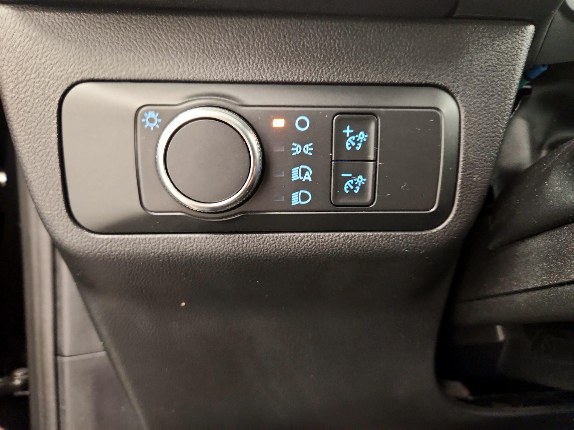 Thumbnail: 2022 Ford Escape - 13