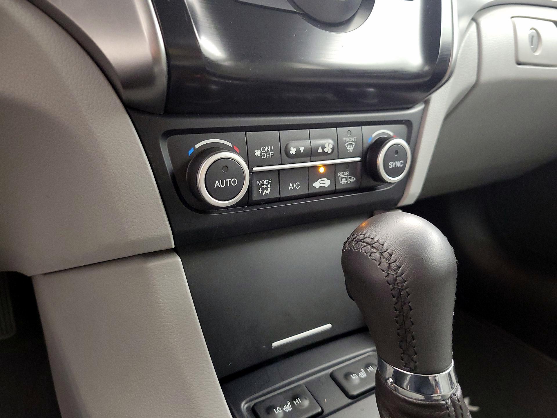 Thumbnail: 2017 Acura ILX - 16