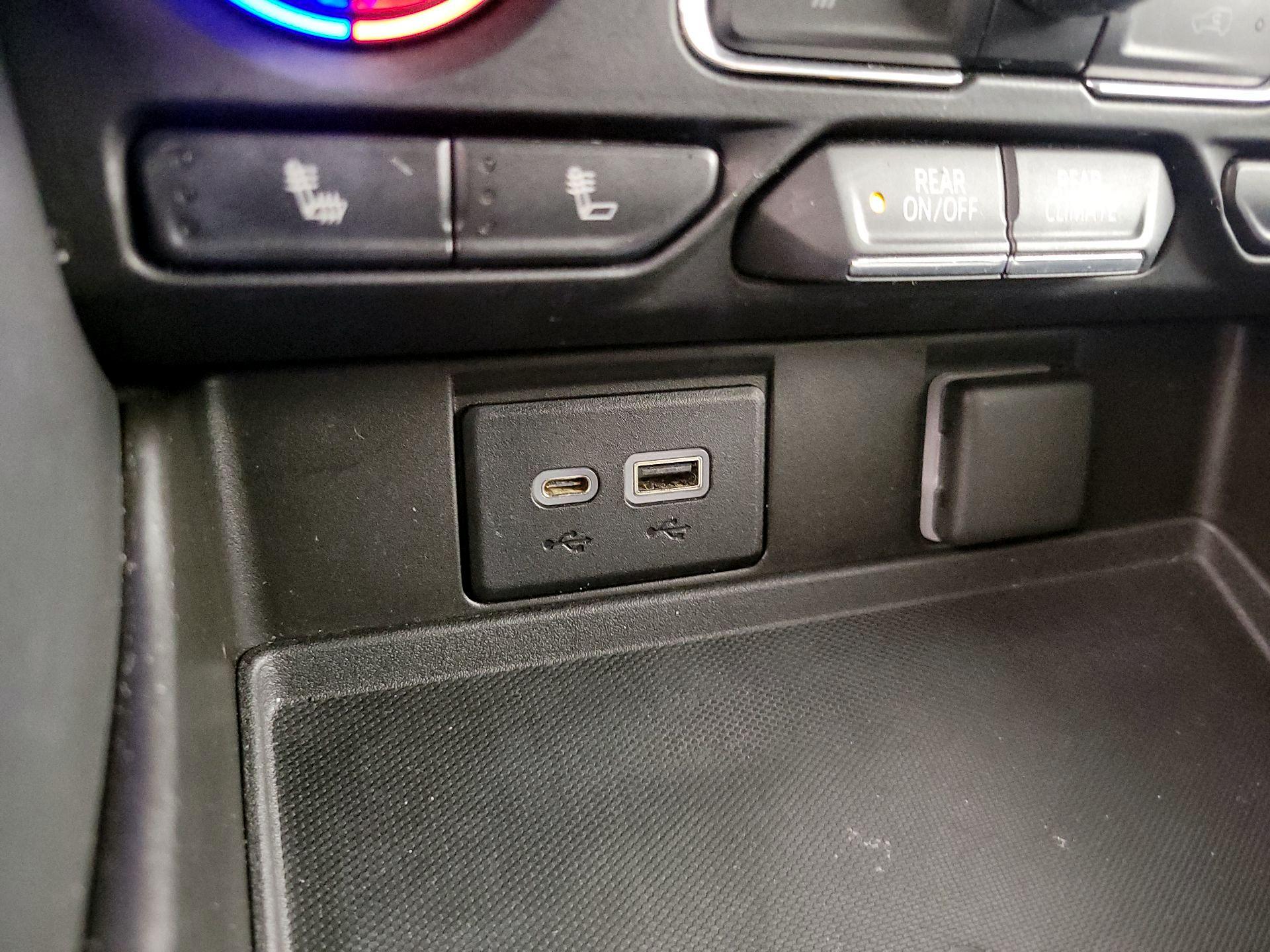 Thumbnail: 2021 Chevrolet Suburban - 18