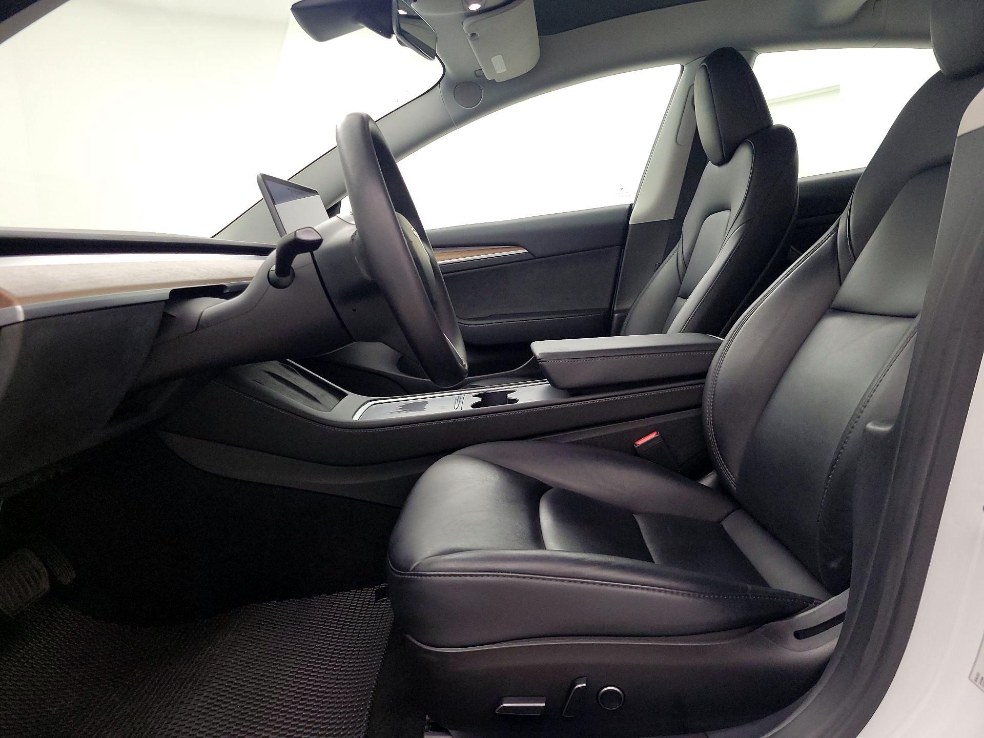 Thumbnail: 2023 Tesla Model 3 - 11