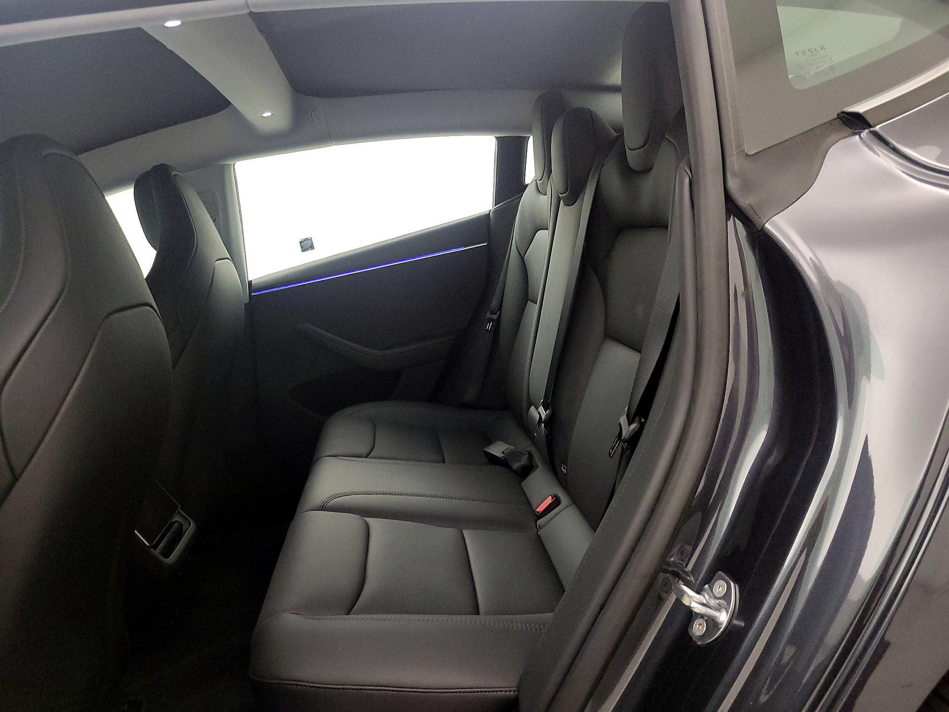 Thumbnail: 2025 Tesla Model 3 - 18