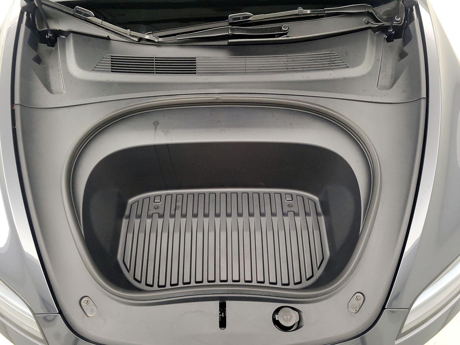 Thumbnail: 2025 Tesla Model 3 - 20