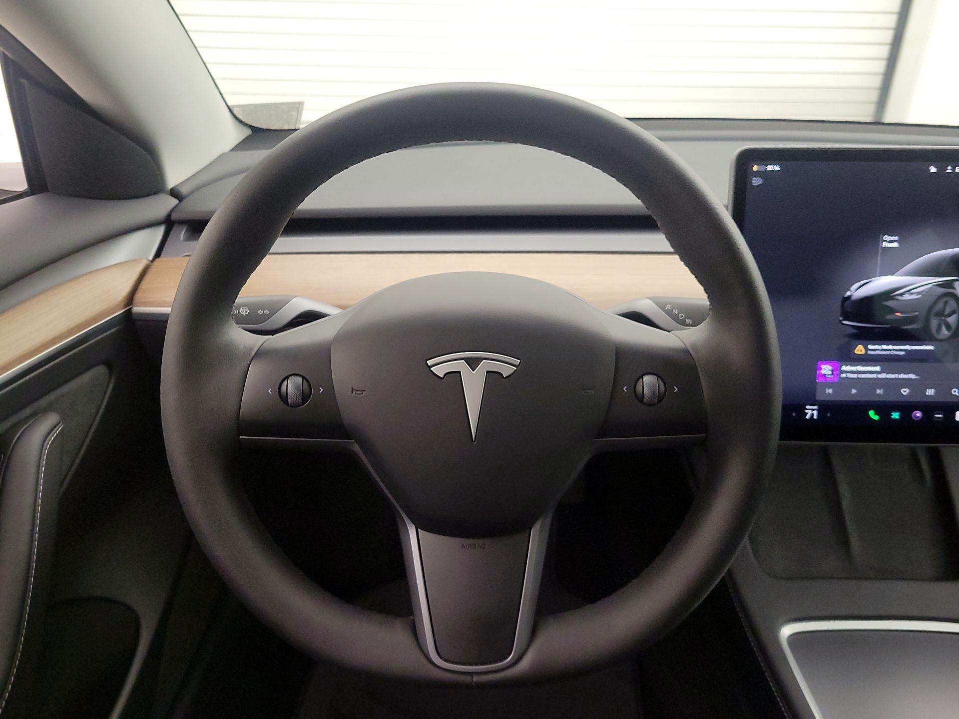 Thumbnail: 2023 Tesla Model 3 - 10