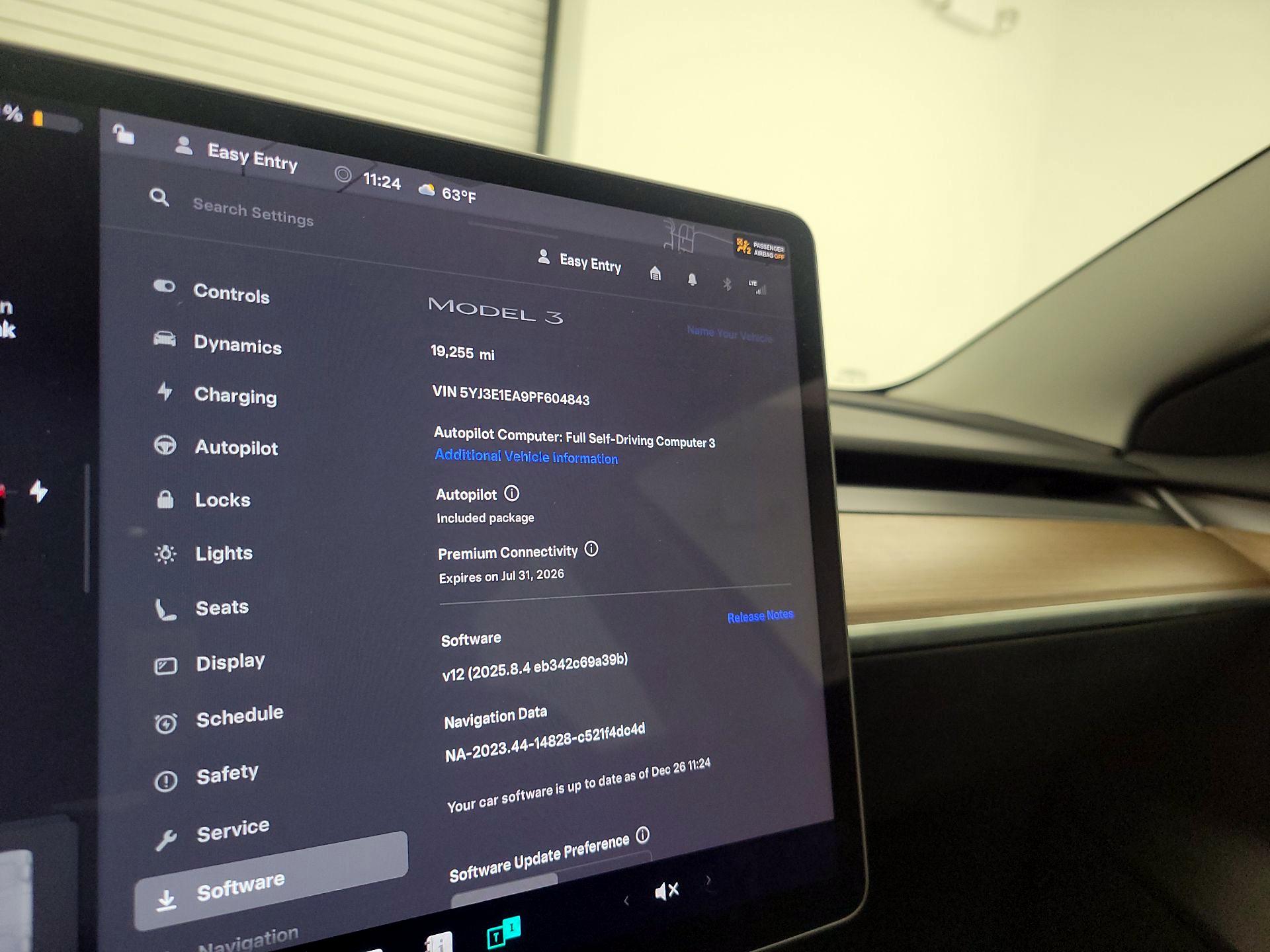 Thumbnail: 2023 Tesla Model 3 - 13