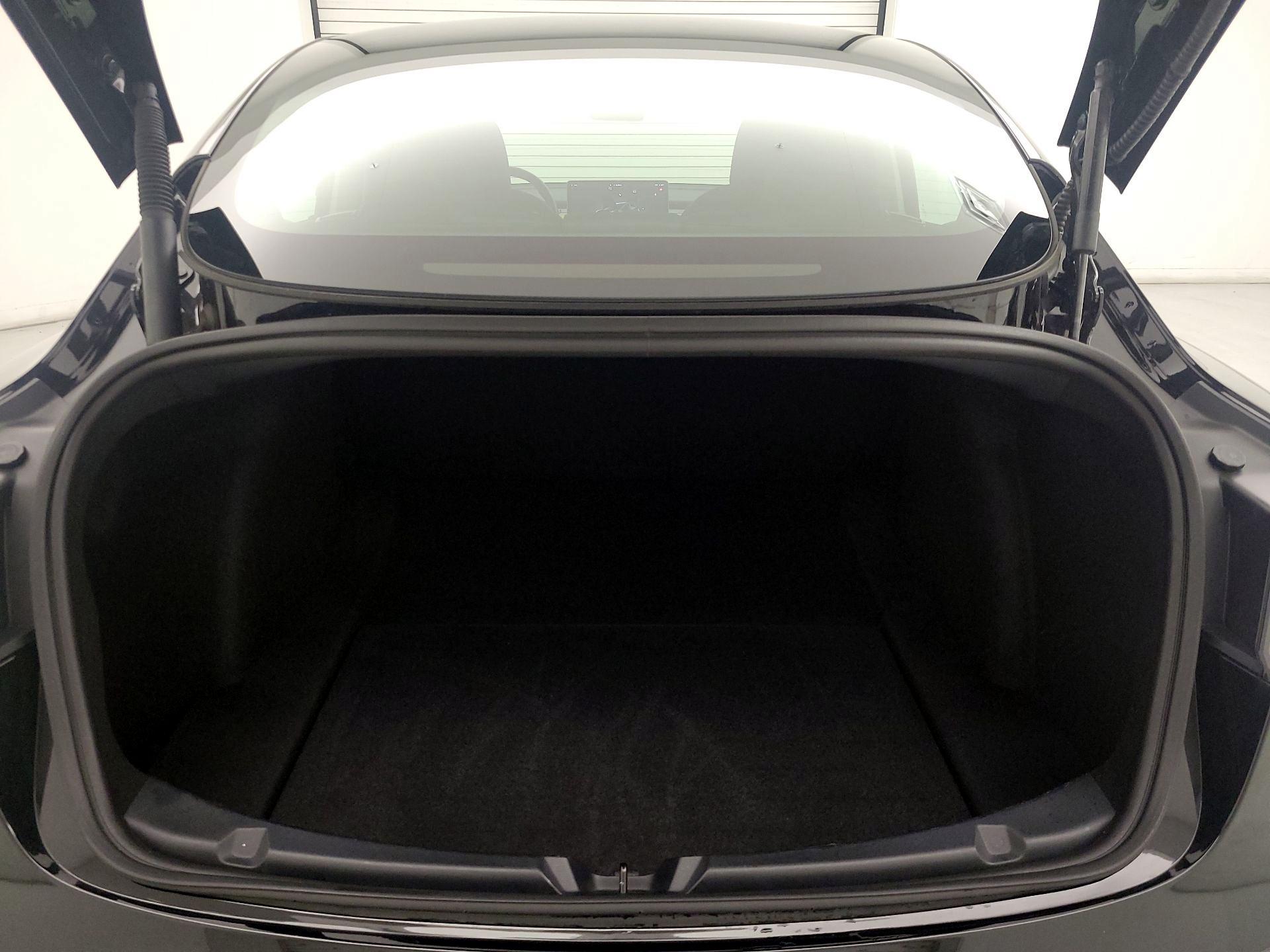 Thumbnail: 2023 Tesla Model 3 - 20