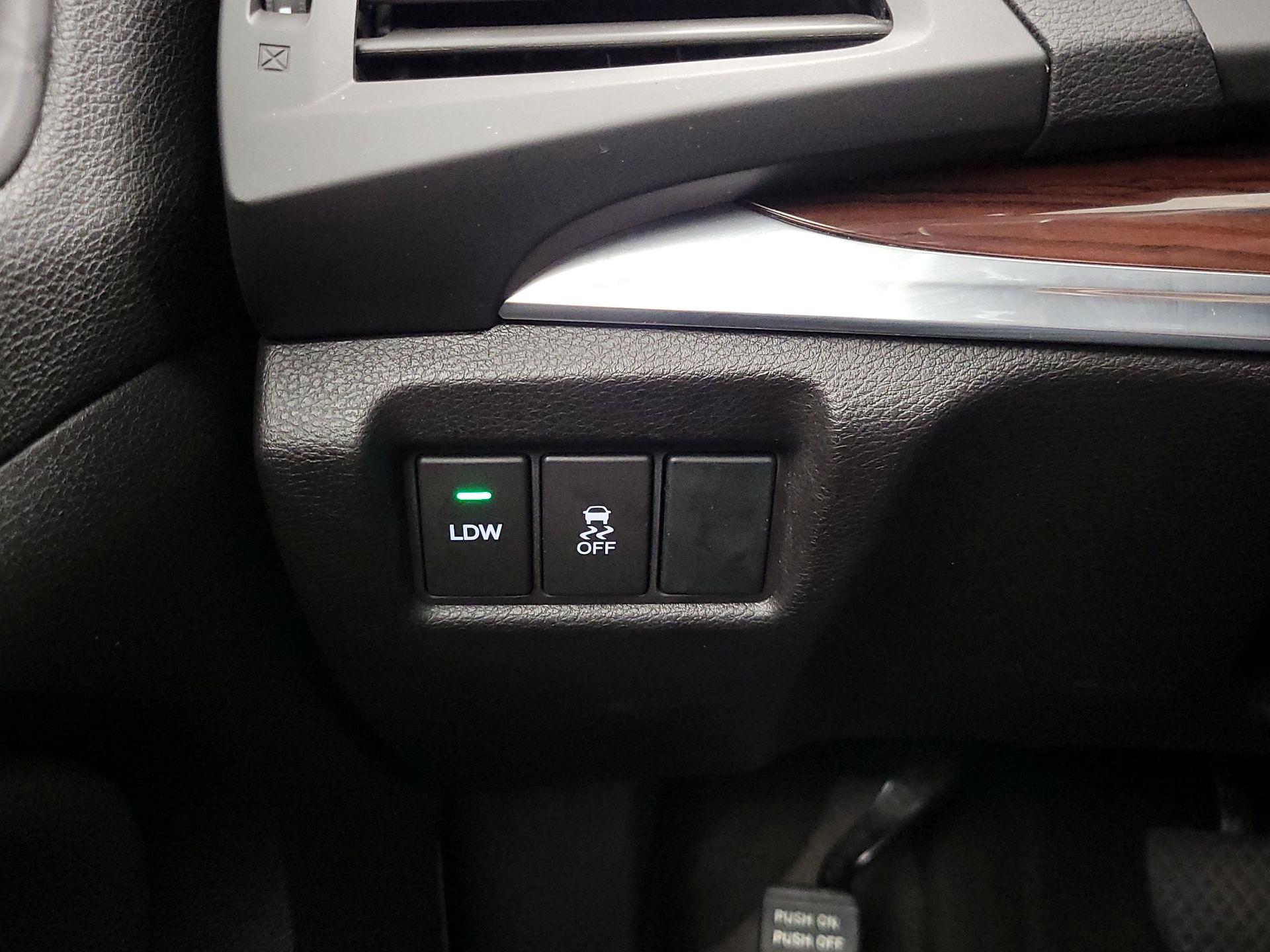 Thumbnail: 2014 Acura MDX - 13