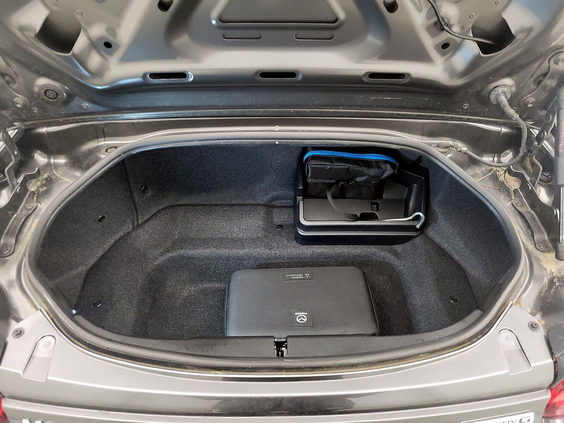 Thumbnail: 2023 Mazda MX-5 Miata - 20