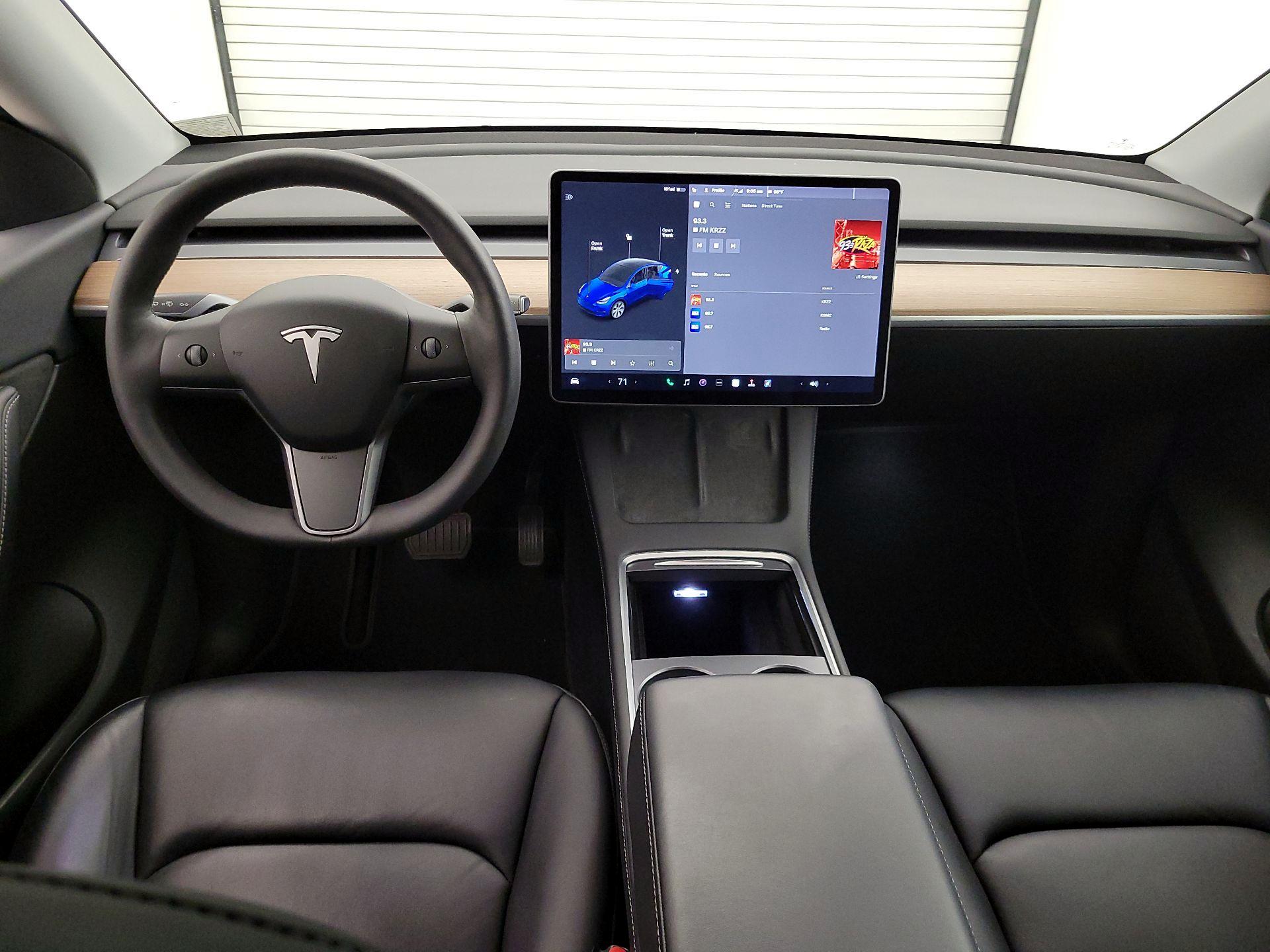 Thumbnail: 2022 Tesla Model Y - 9