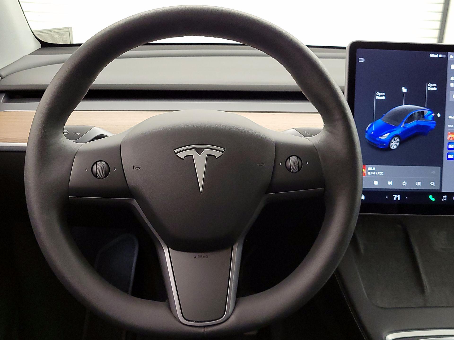 Thumbnail: 2022 Tesla Model Y - 10