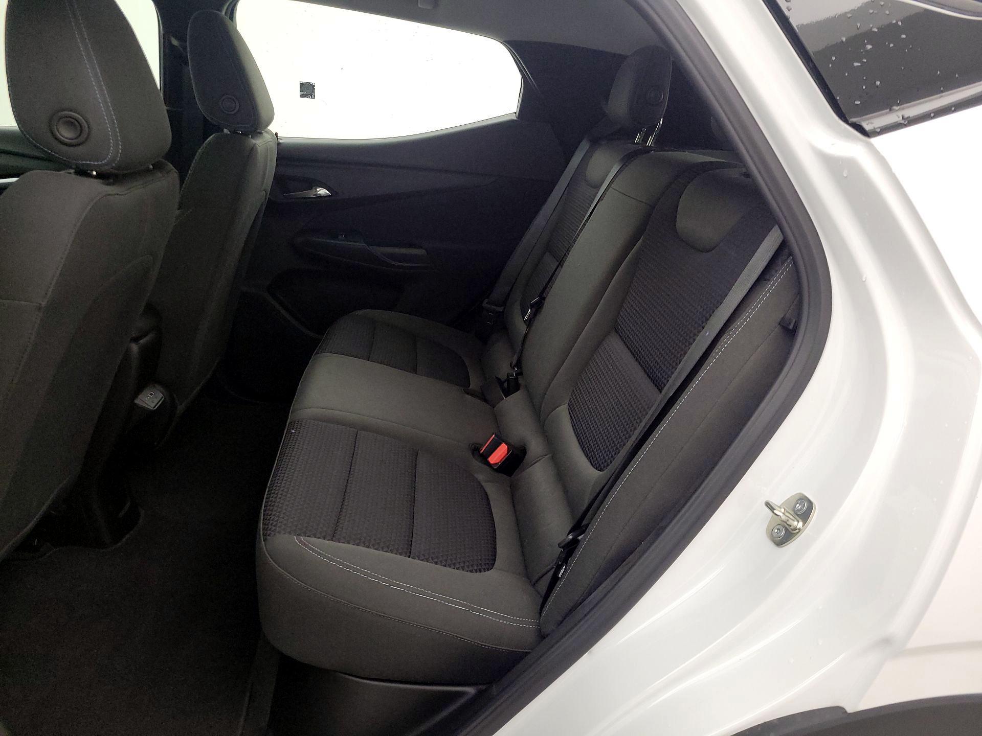 Thumbnail: 2023 Chevrolet Bolt EUV - 18