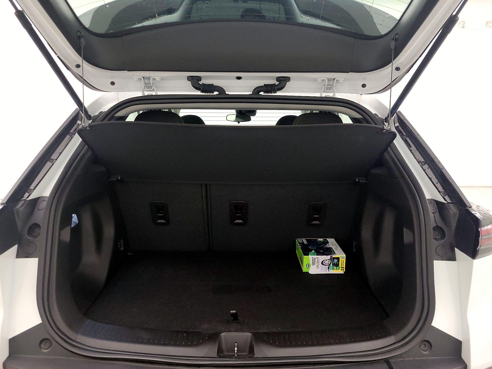 Thumbnail: 2023 Chevrolet Bolt EUV - 19