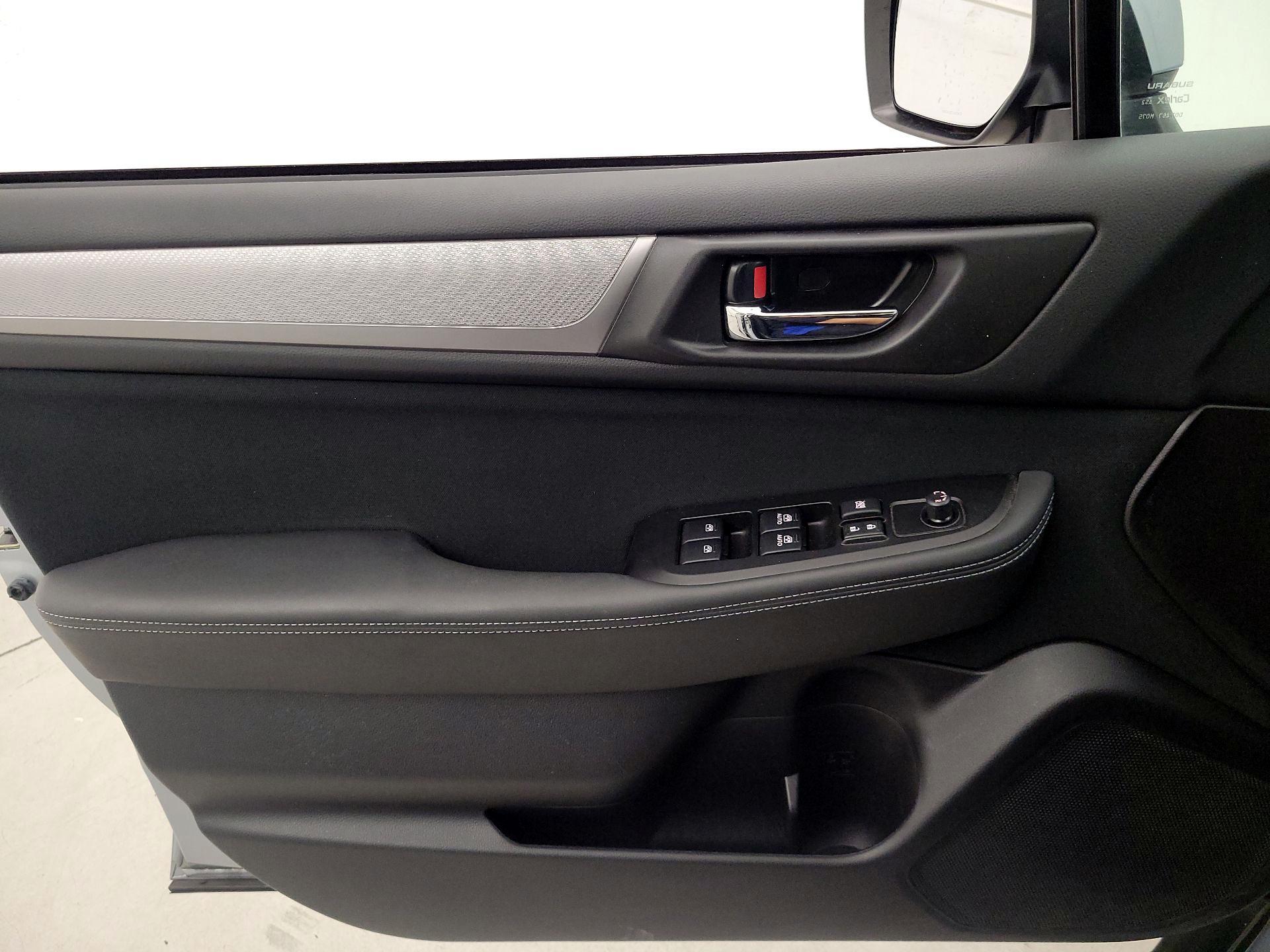 Thumbnail: 2017 Subaru Outback - 12