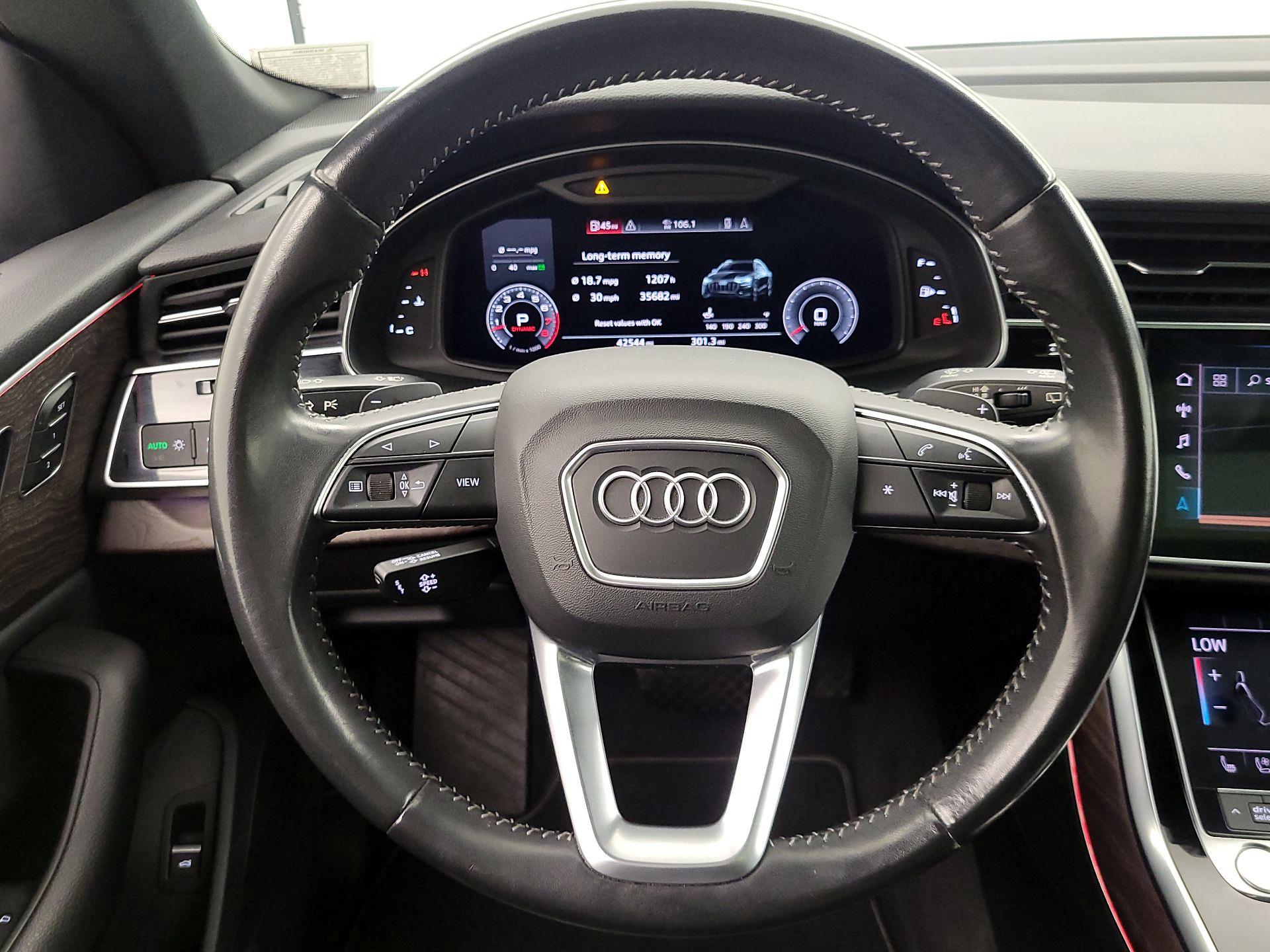 Thumbnail: 2019 Audi Q8 - 10