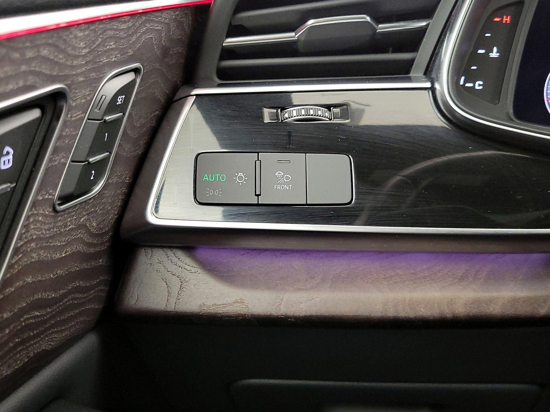 Thumbnail: 2019 Audi Q8 - 13