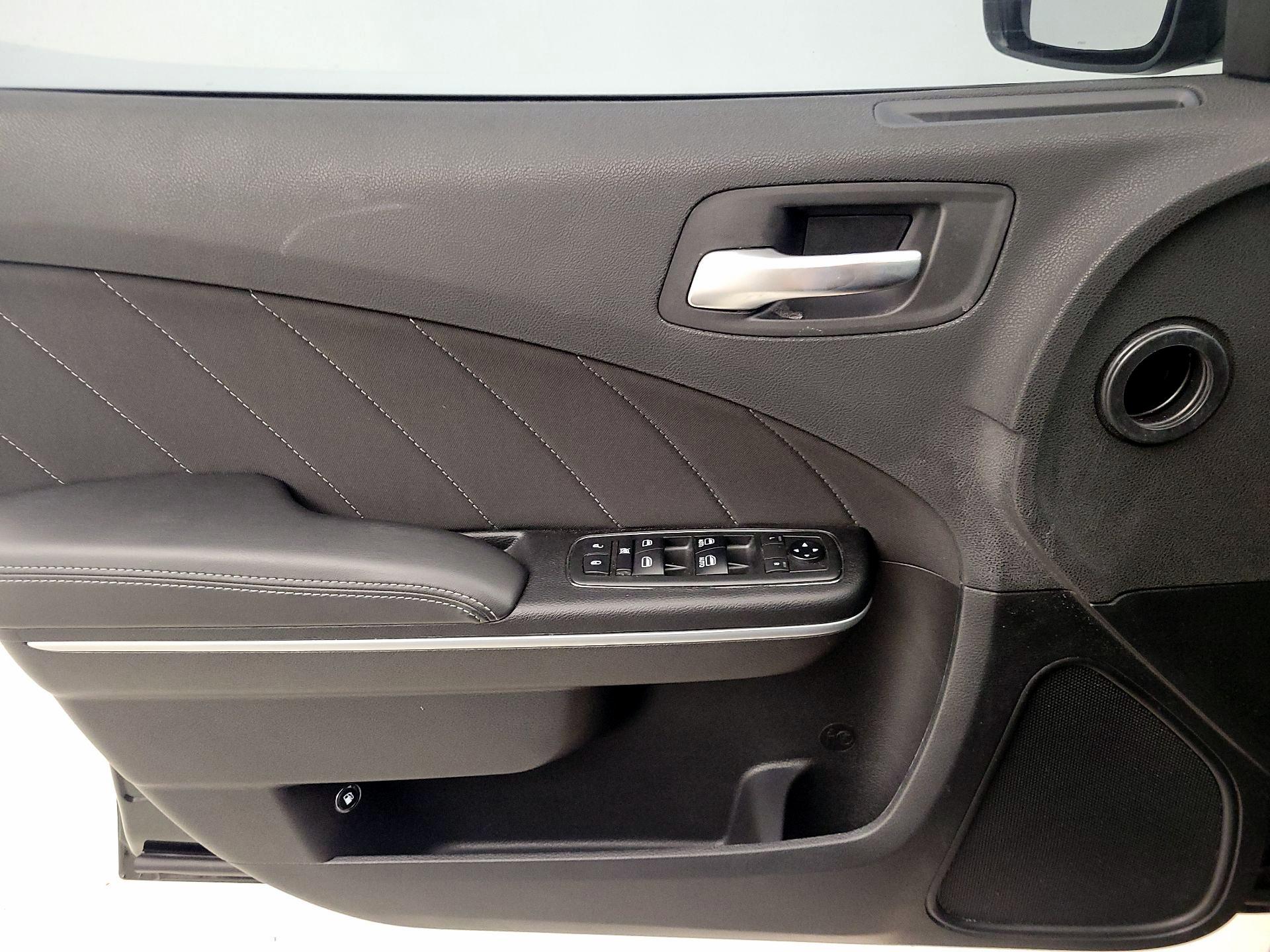 Thumbnail: 2019 Dodge Charger - 12