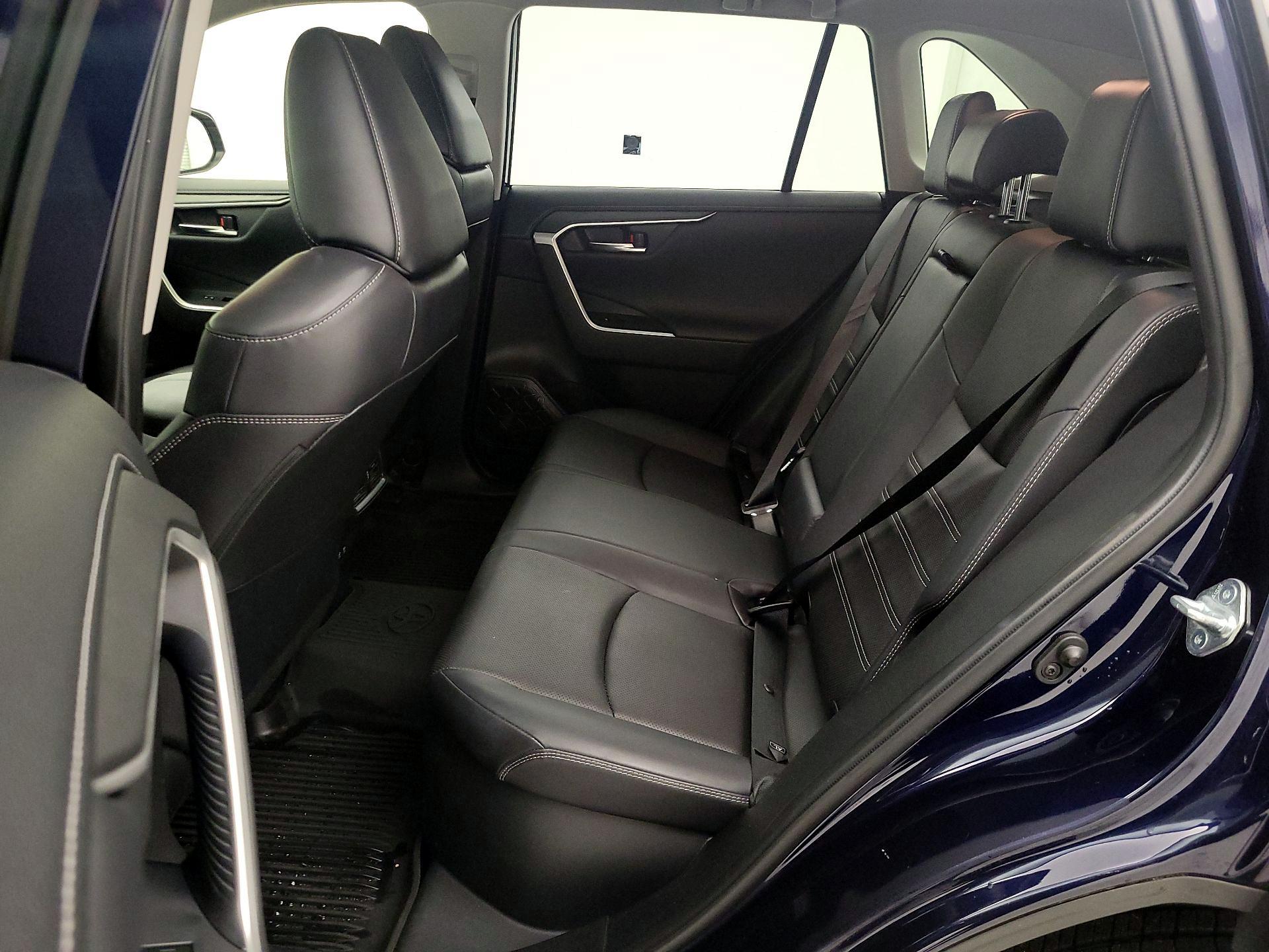 Thumbnail: 2021 Toyota RAV4 - 19