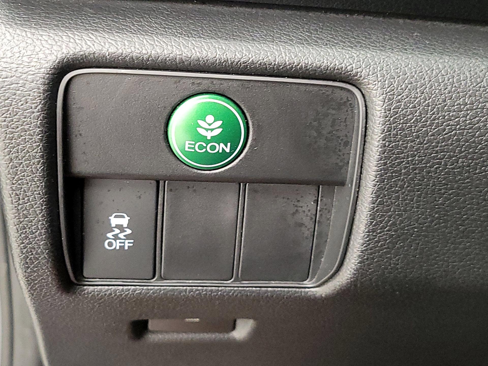 Thumbnail: 2016 Honda Accord - 13