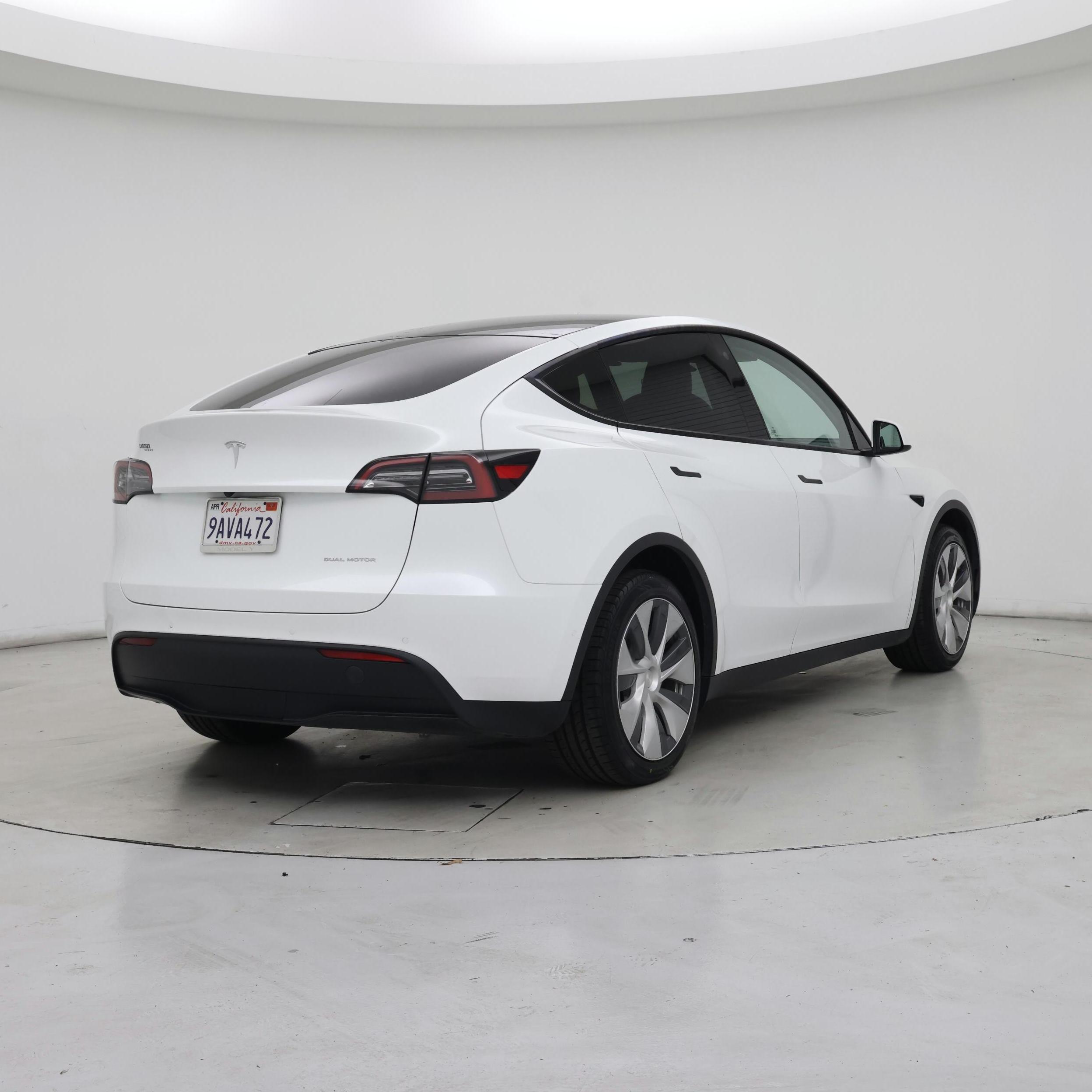 Thumbnail: 2022 Tesla Model Y - 8