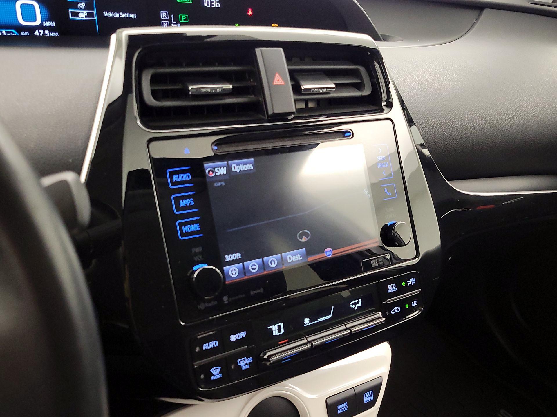 Thumbnail: 2017 Toyota Prius - 14