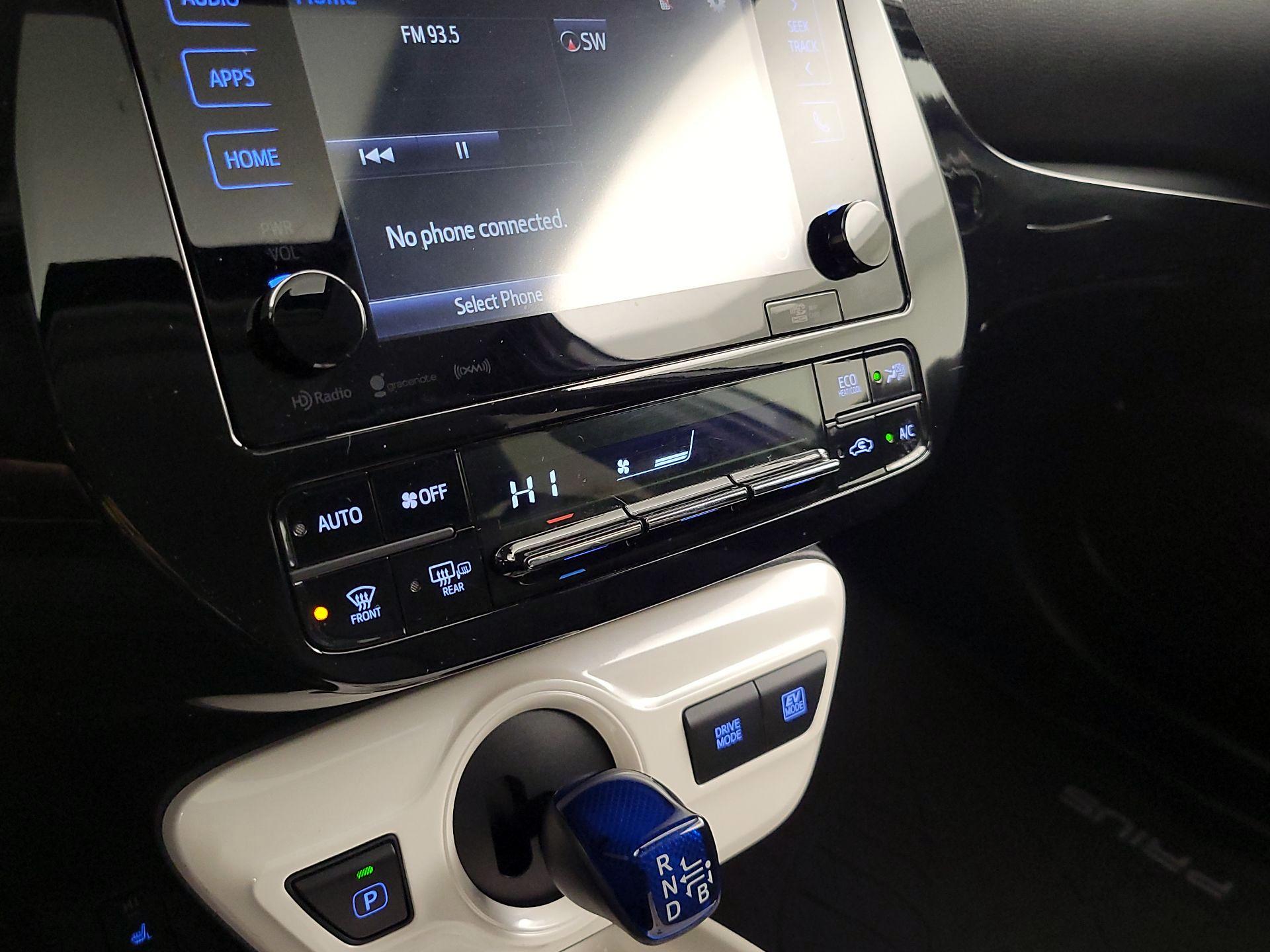 Thumbnail: 2017 Toyota Prius - 17