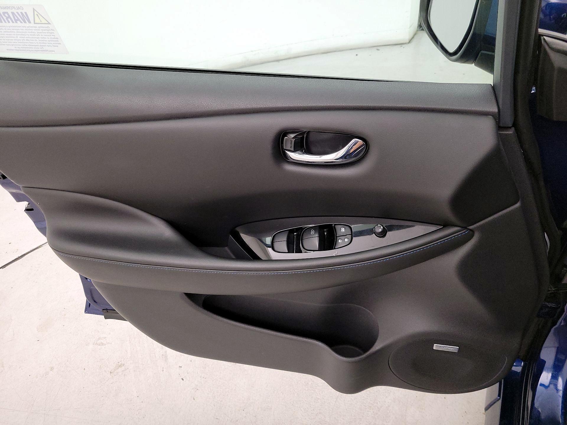 Thumbnail: 2019 Nissan Leaf - 12