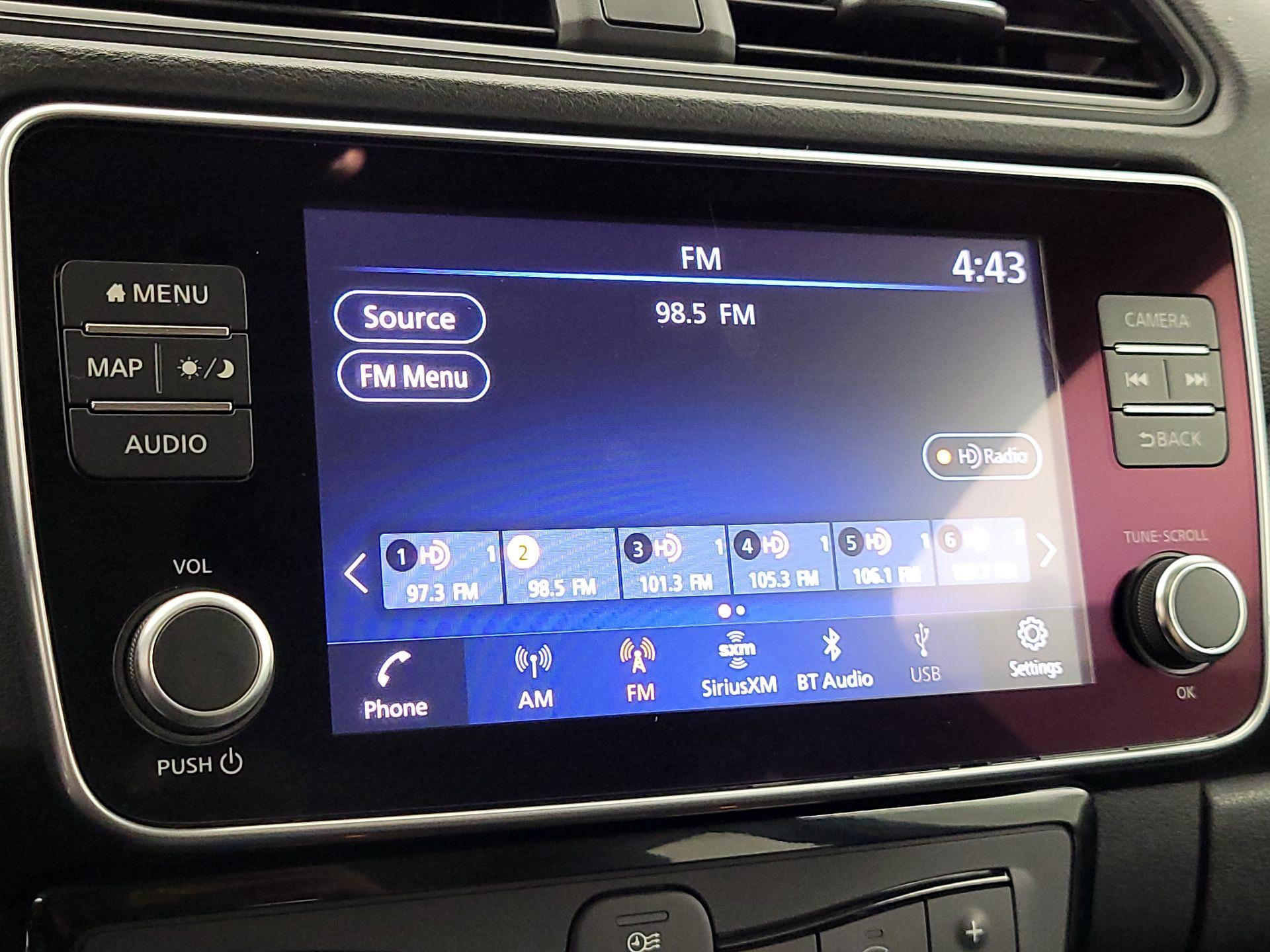 Thumbnail: 2019 Nissan Leaf - 16