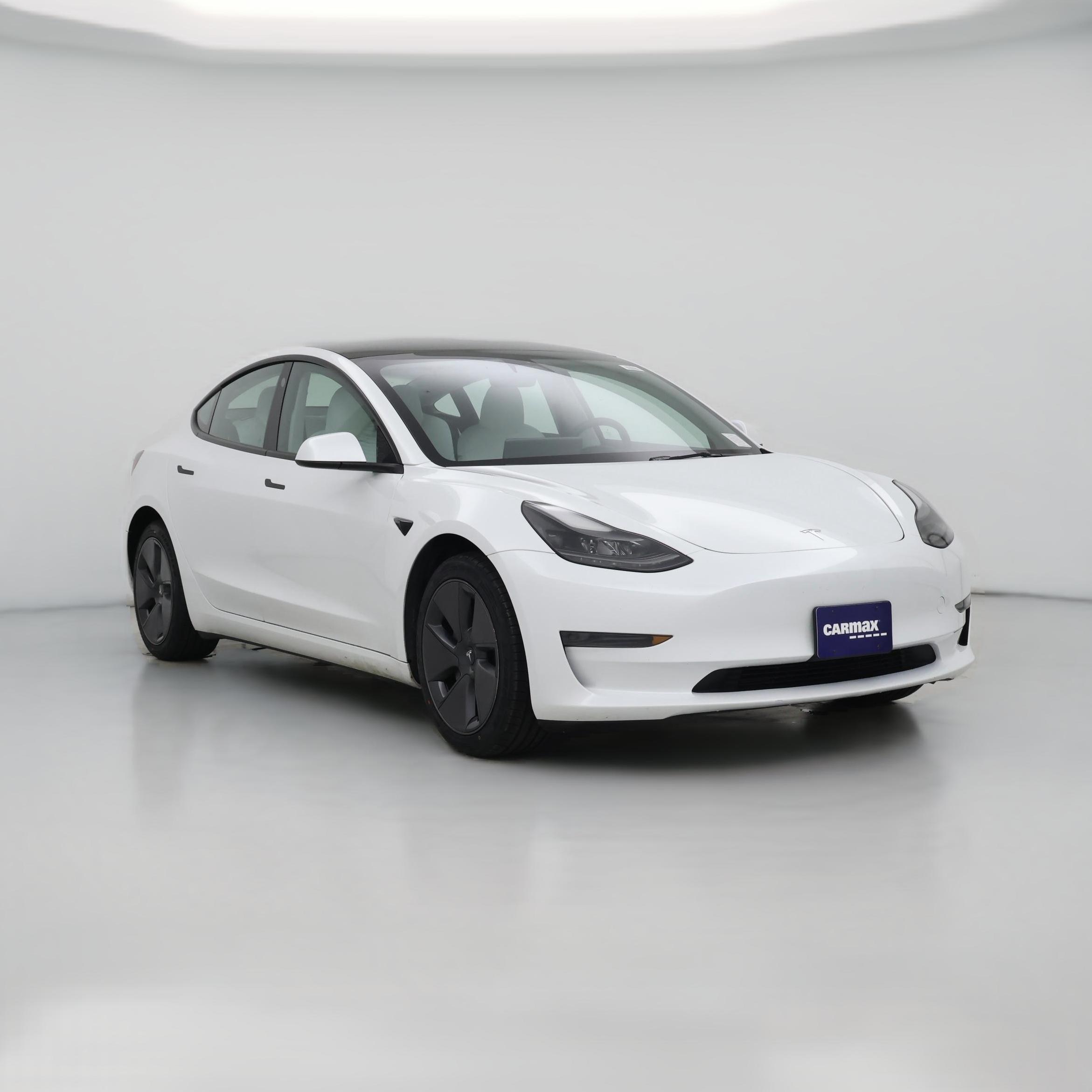 Thumbnail: 2023 Tesla Model 3 - 1