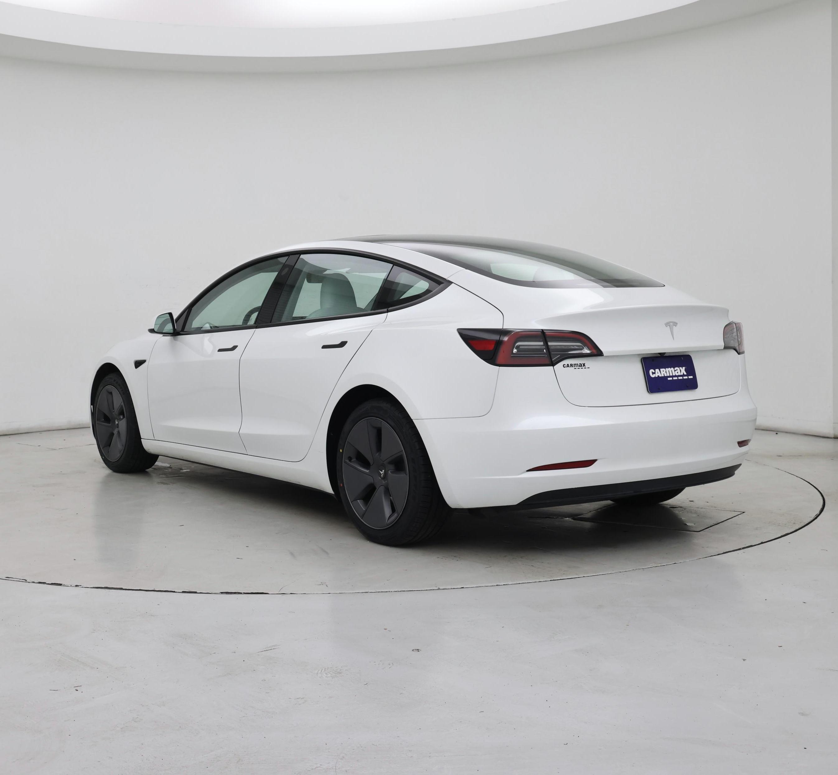 Thumbnail: 2023 Tesla Model 3 - 2