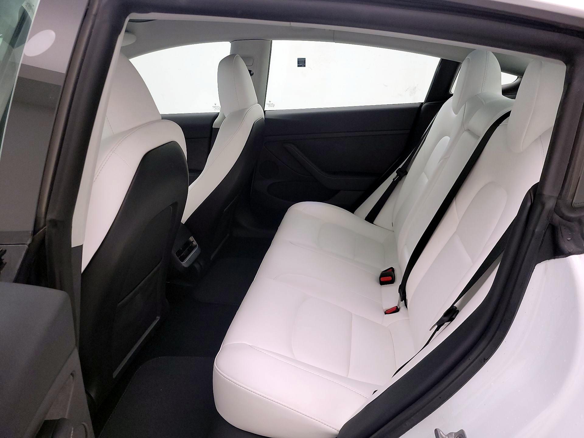 Thumbnail: 2023 Tesla Model 3 - 19