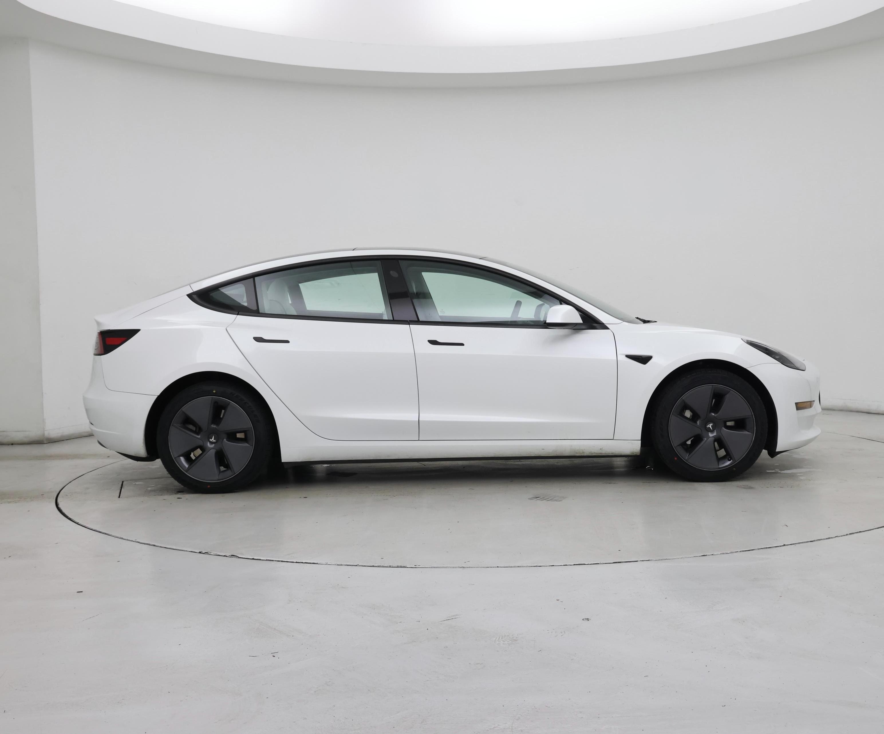 Thumbnail: 2023 Tesla Model 3 - 7