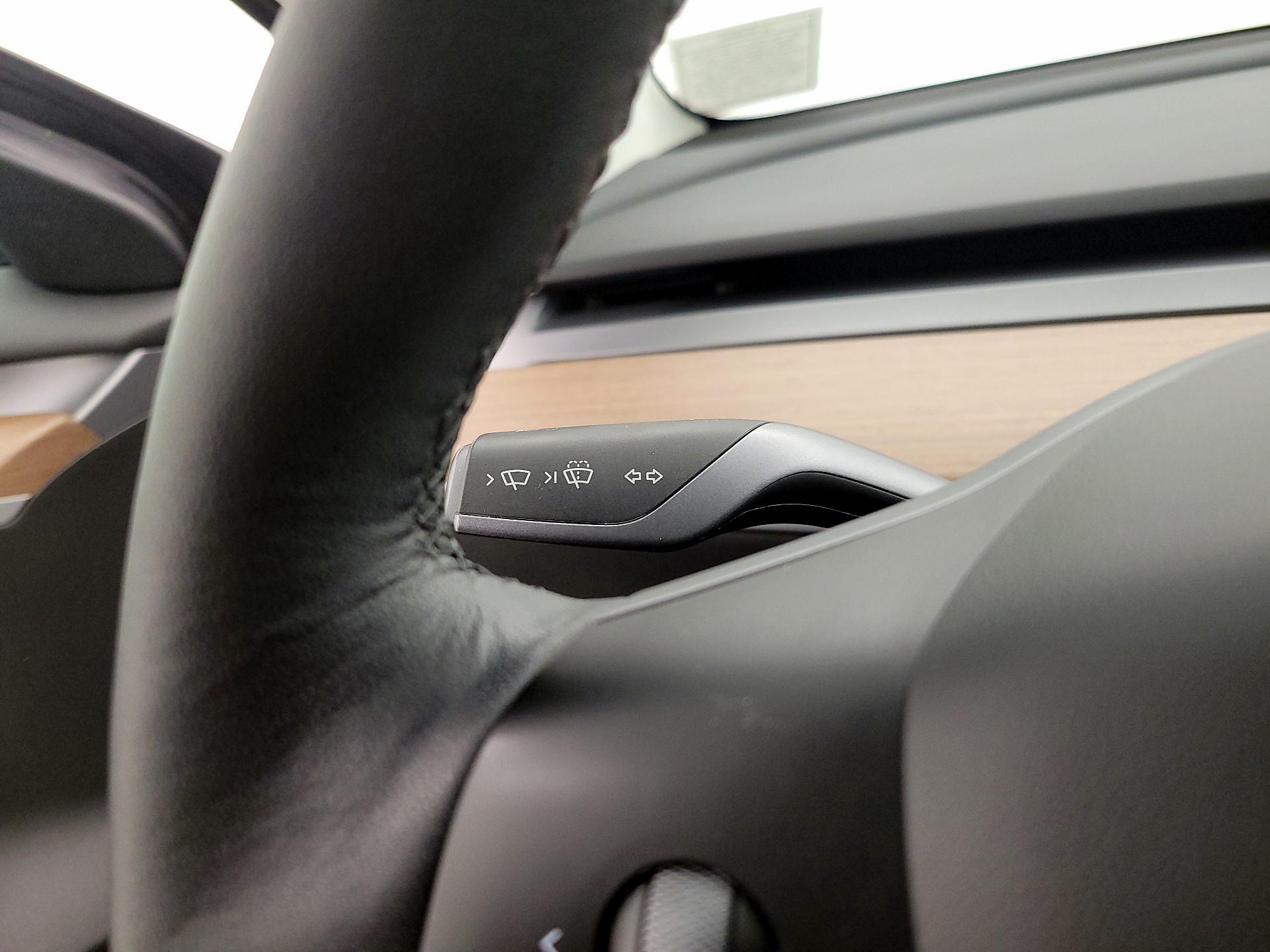 Thumbnail: 2022 Tesla Model 3 - 13